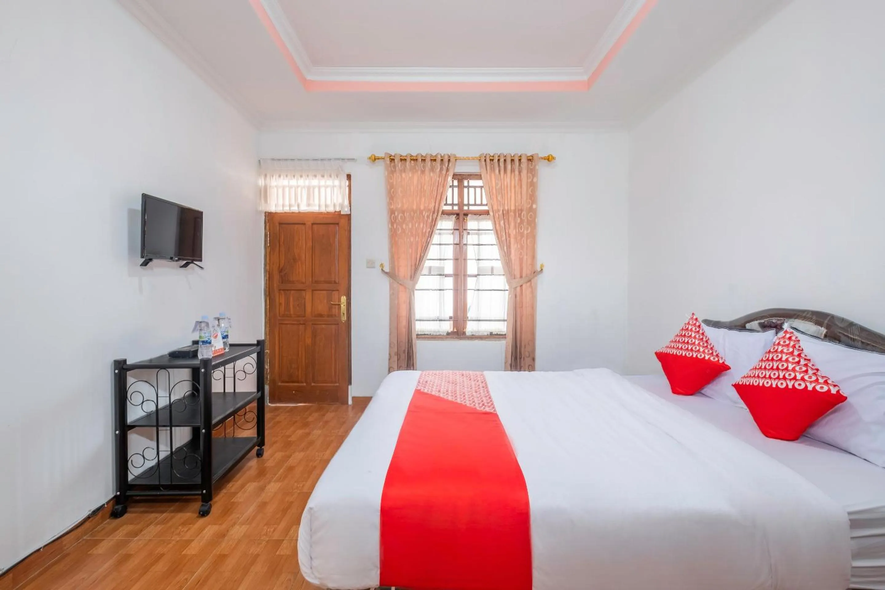 Bedroom in Capital O 1541 Puri Cikole Asri