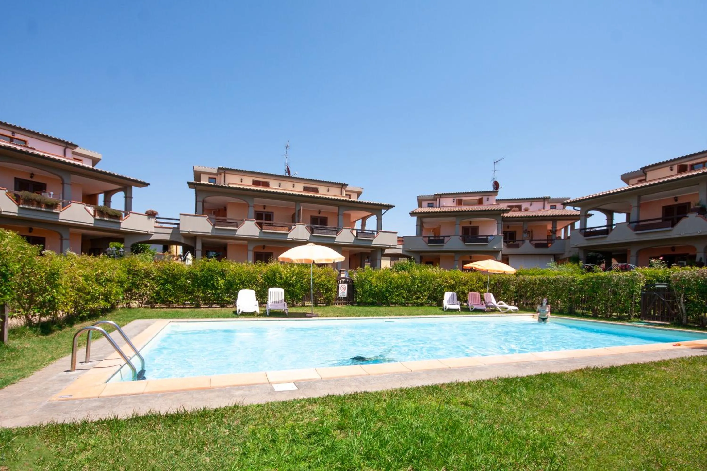Follonica Apartments - Pool & Relax