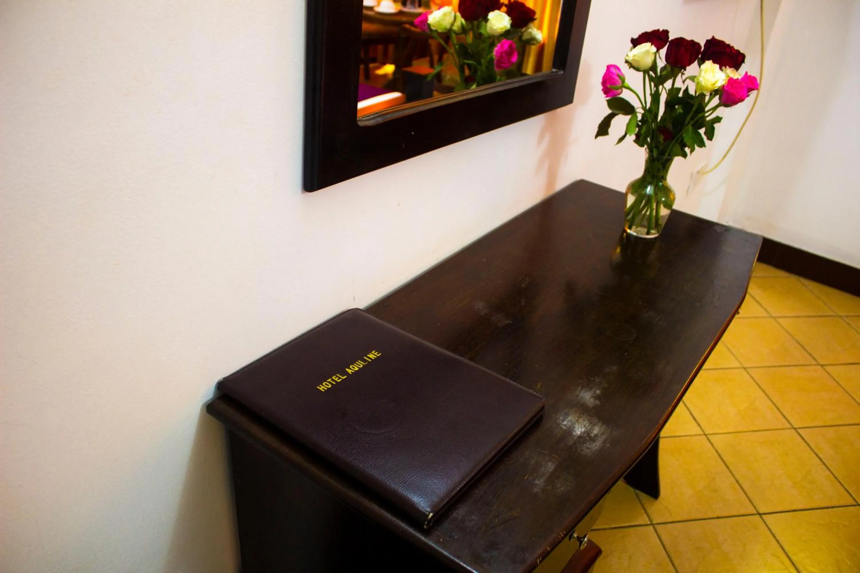 Seating area in New Hotel Aquiline