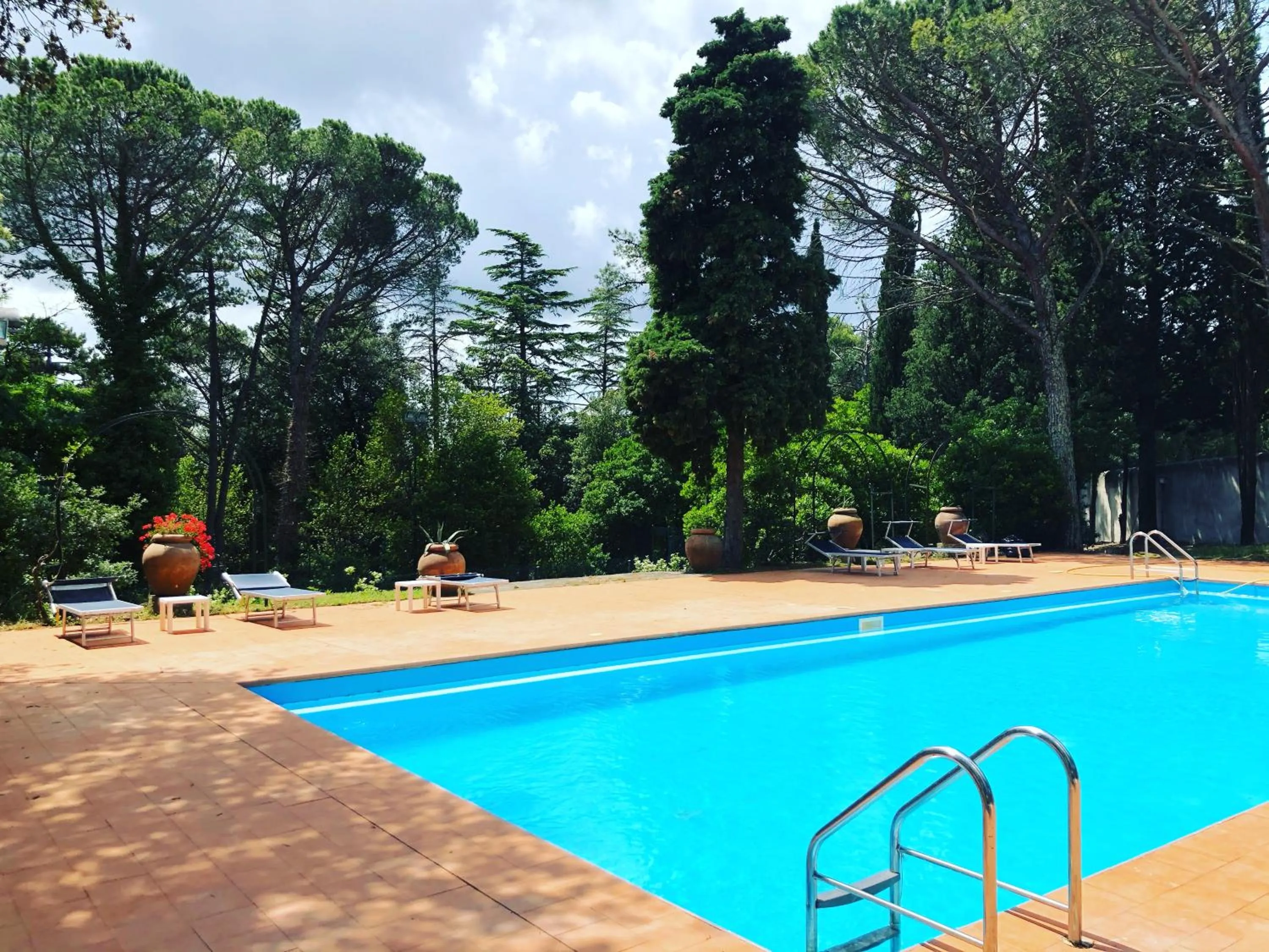 Swimming pool in Villa del Parco in Tuscany