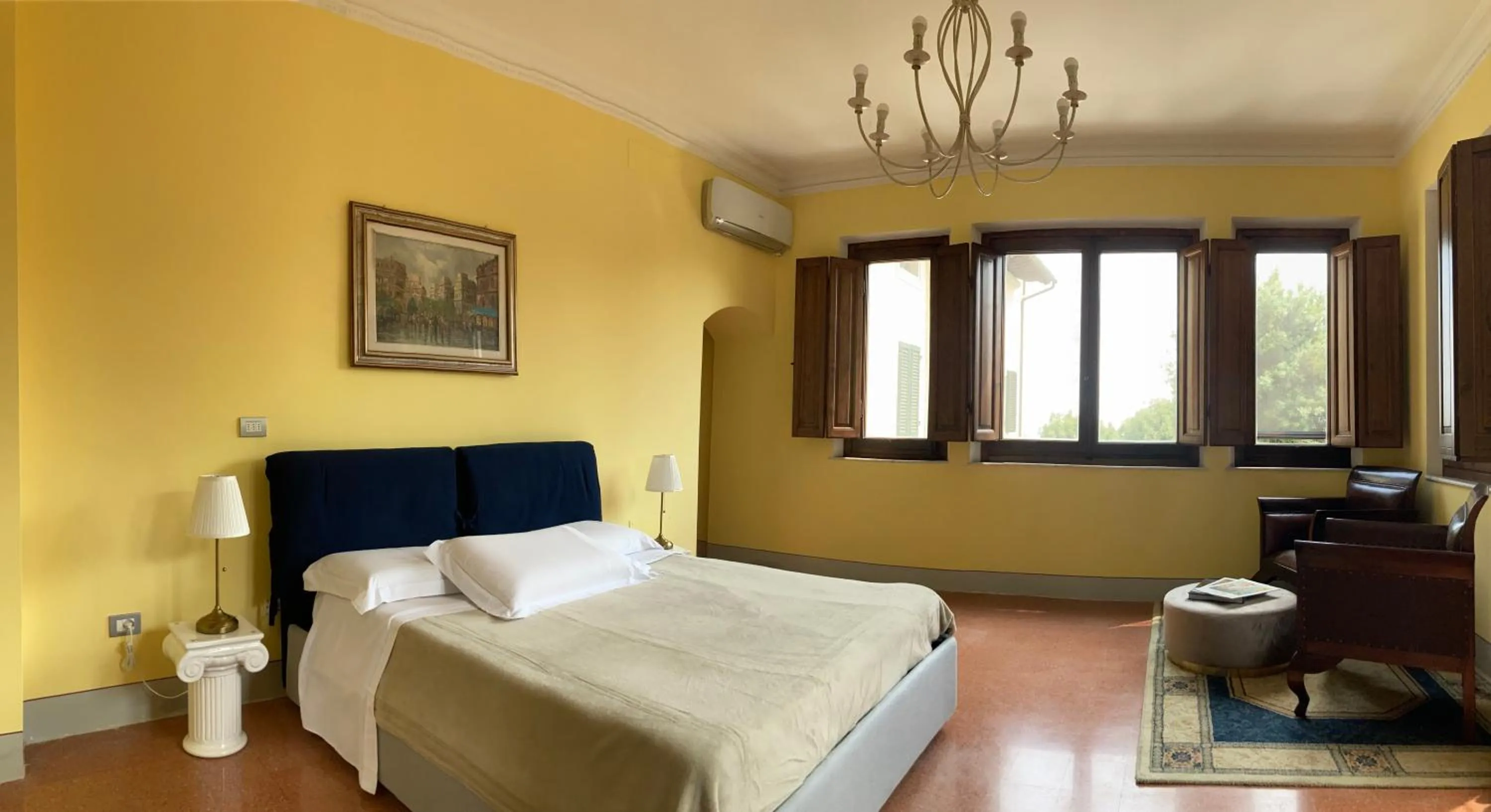 Bedroom in Villa del Parco in Tuscany