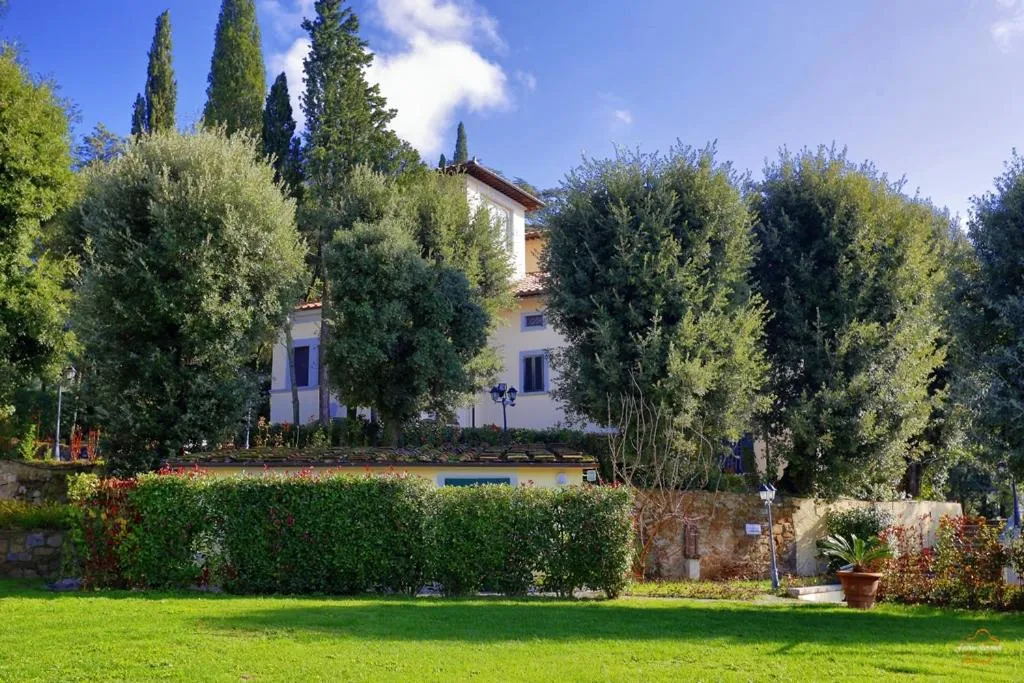 Property building in Villa del Parco in Tuscany