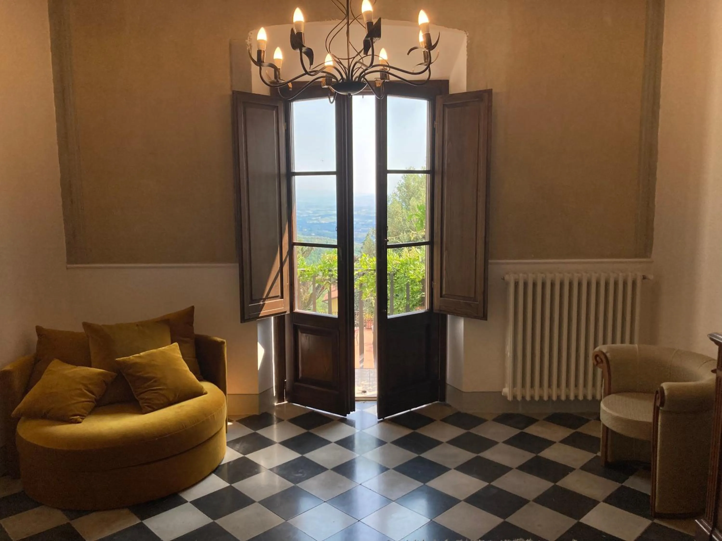 Living room in Villa del Parco in Tuscany