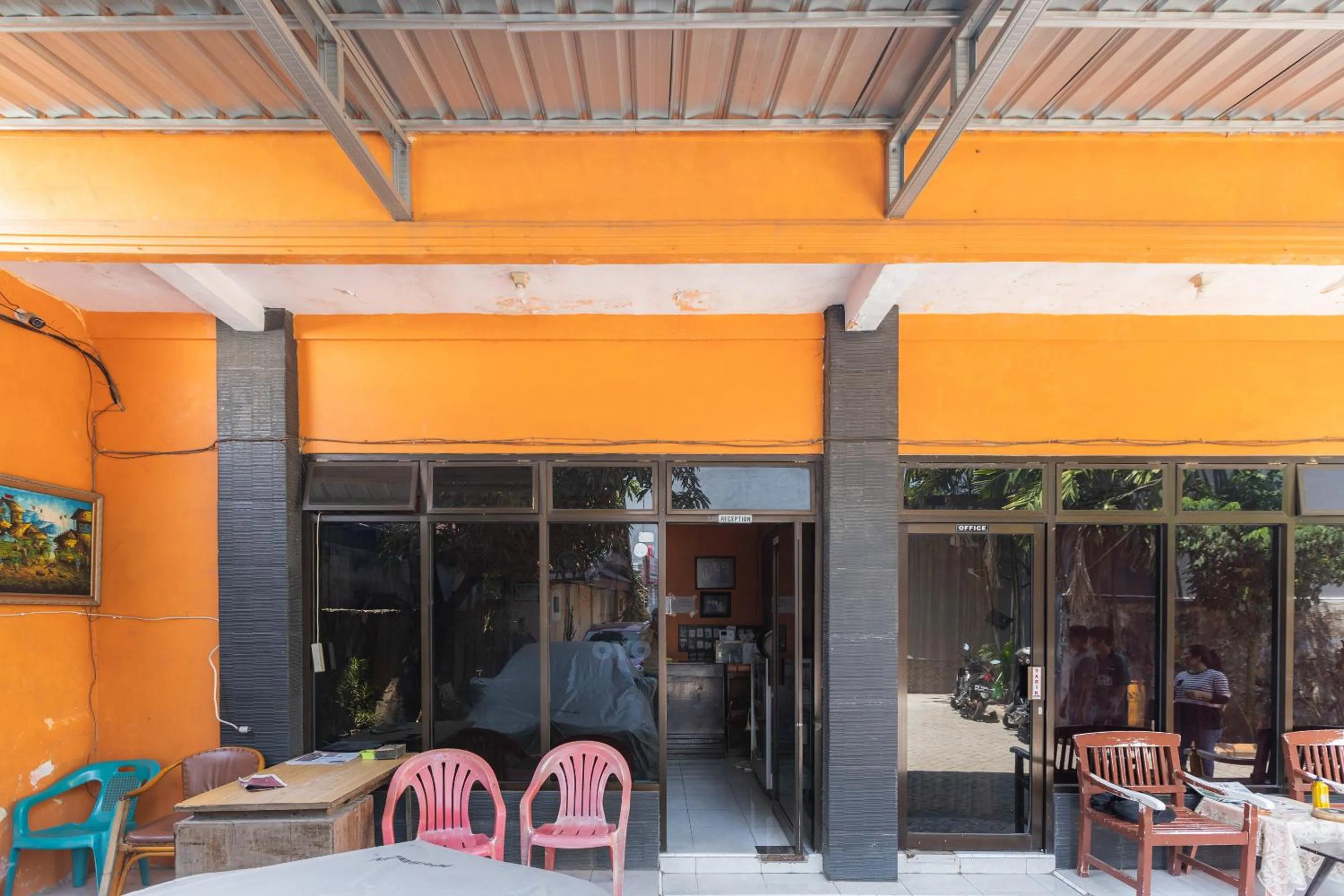 Facade/entrance in Hotel O Wisma Pelita Mas