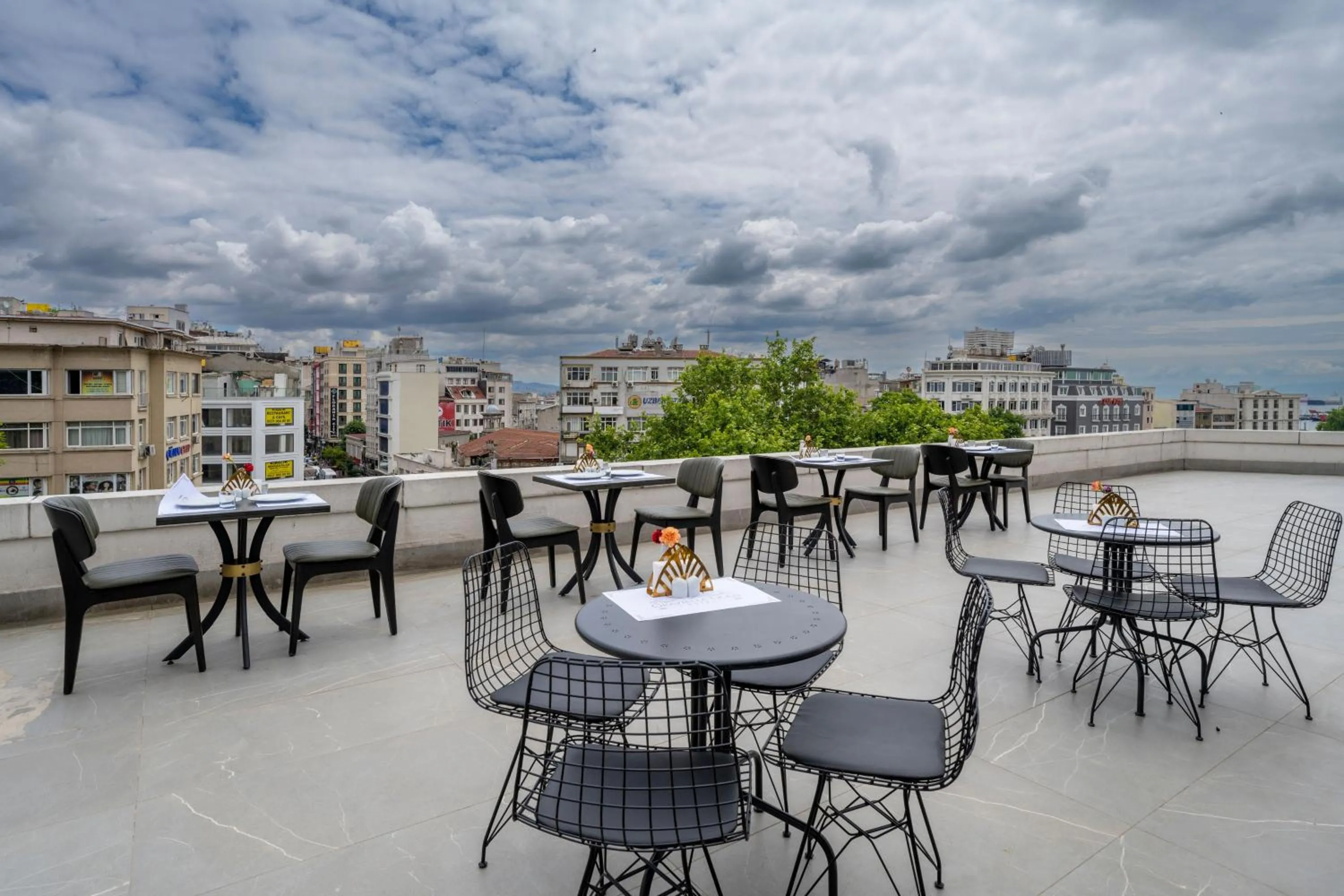 Restaurant/places to eat in Graziella Gold Hotel