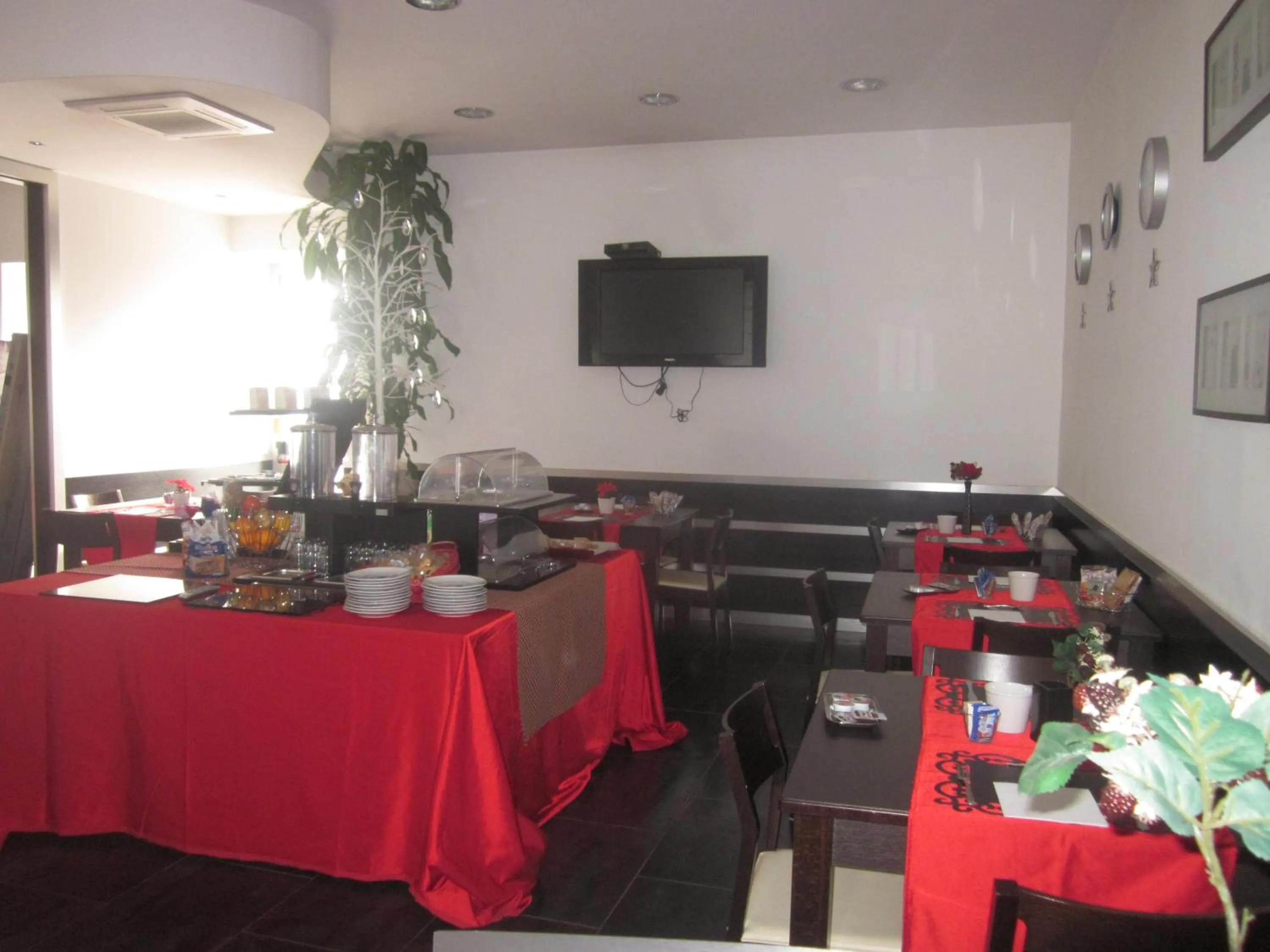 Restaurant/places to eat in Hotel Hermitage