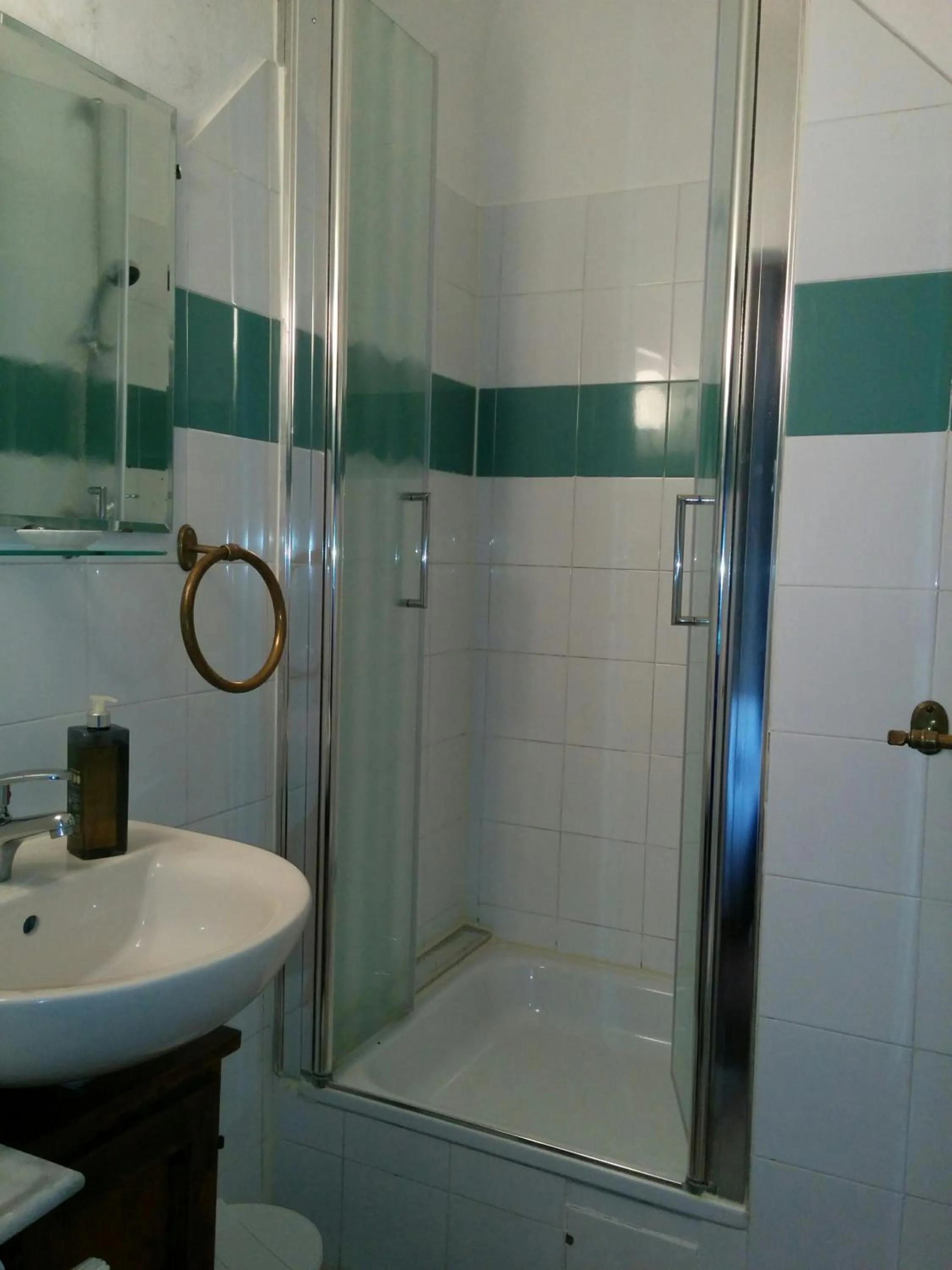 Bathroom in Villa Palagione Centro Interculturale