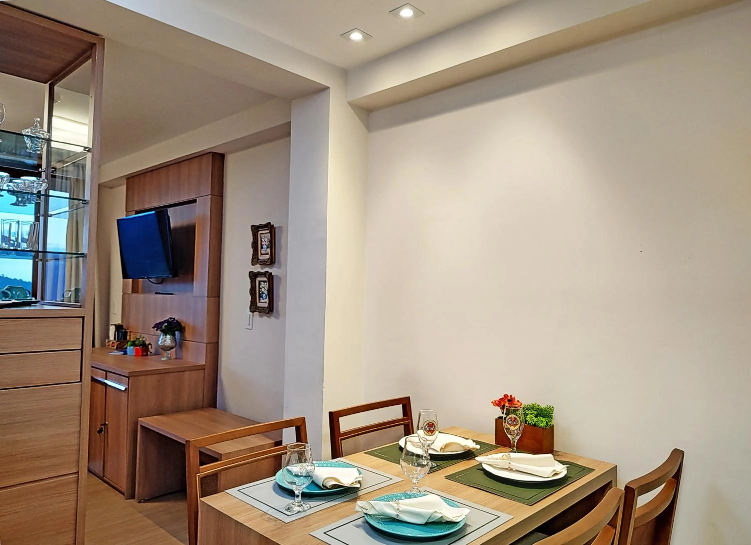 TV and multimedia in FLAT VARANDA PEDRA AZUL - Vista Azul Apart Hotel