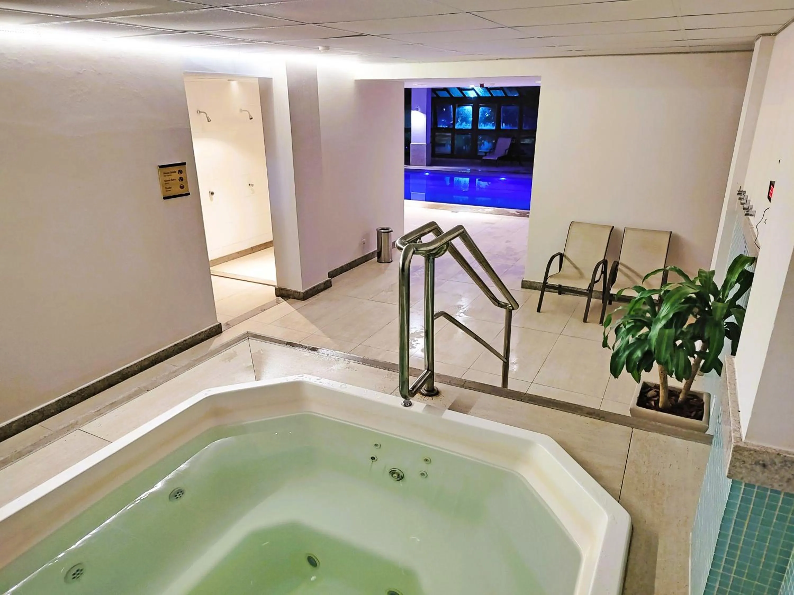 Hot Tub in FLAT VARANDA PEDRA AZUL - Vista Azul Apart Hotel