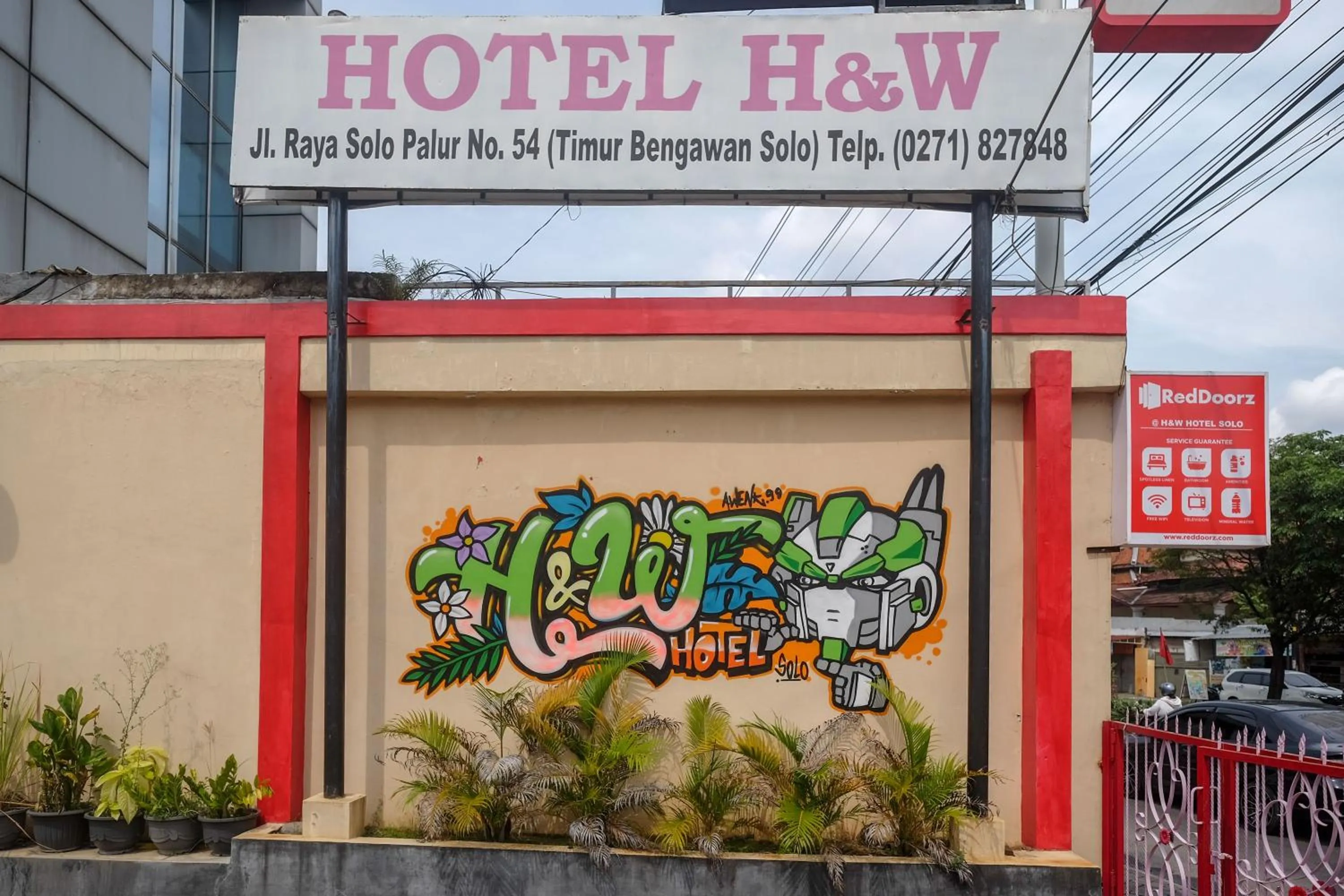 Property building in RedDoorz at H&W Hotel Solo