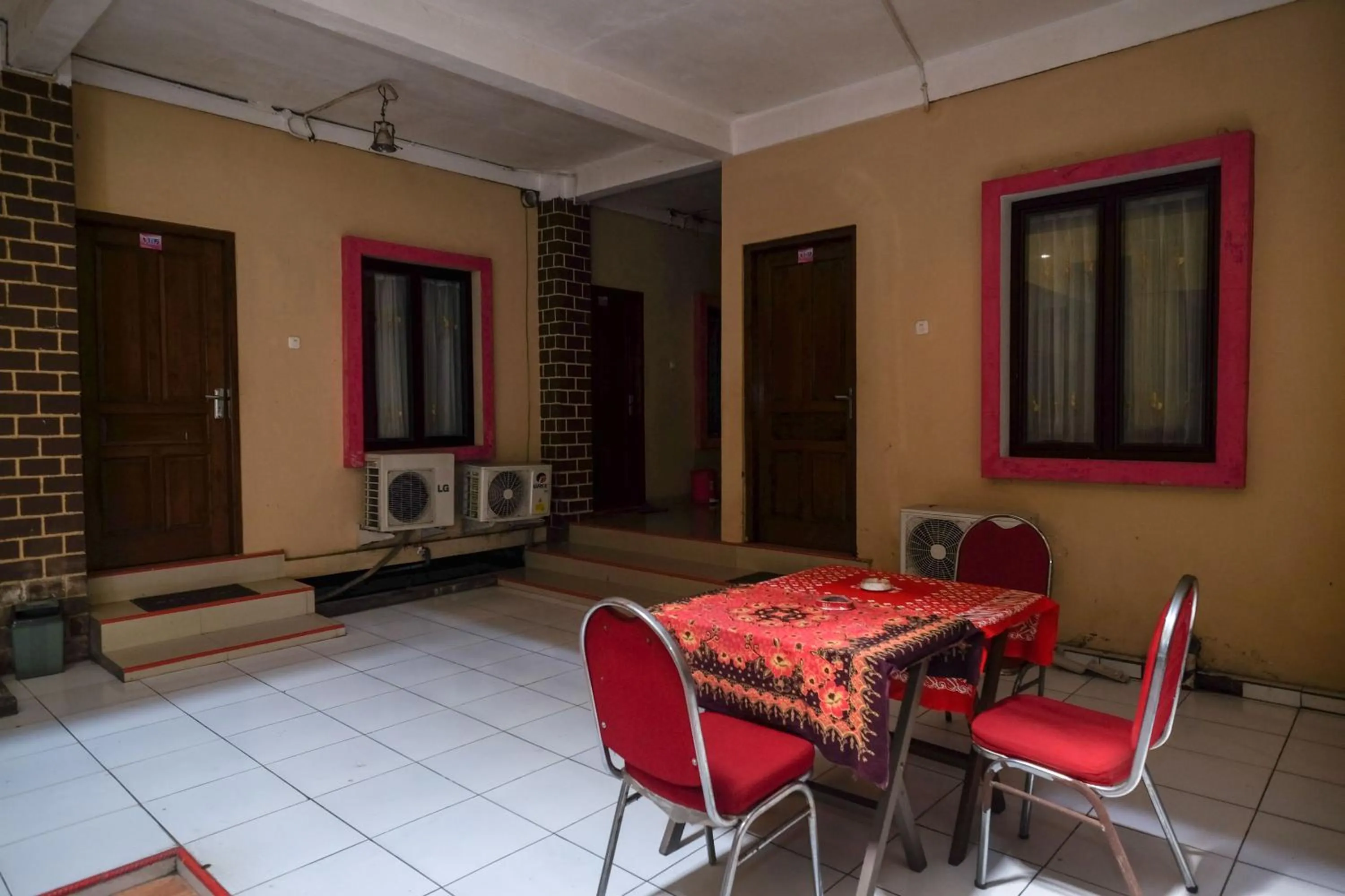 Property building in RedDoorz at H&W Hotel Solo