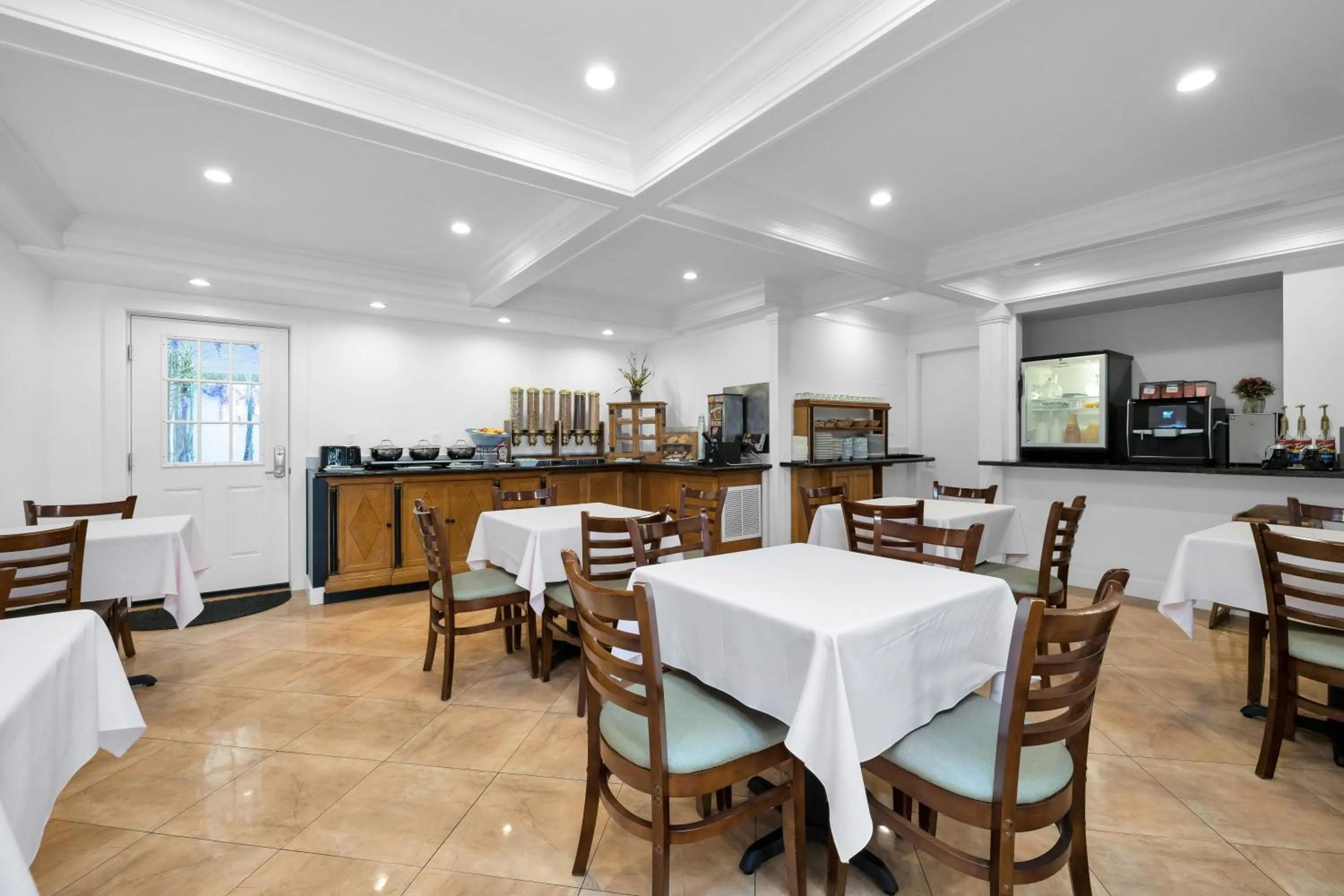 Breakfast in The Millwood