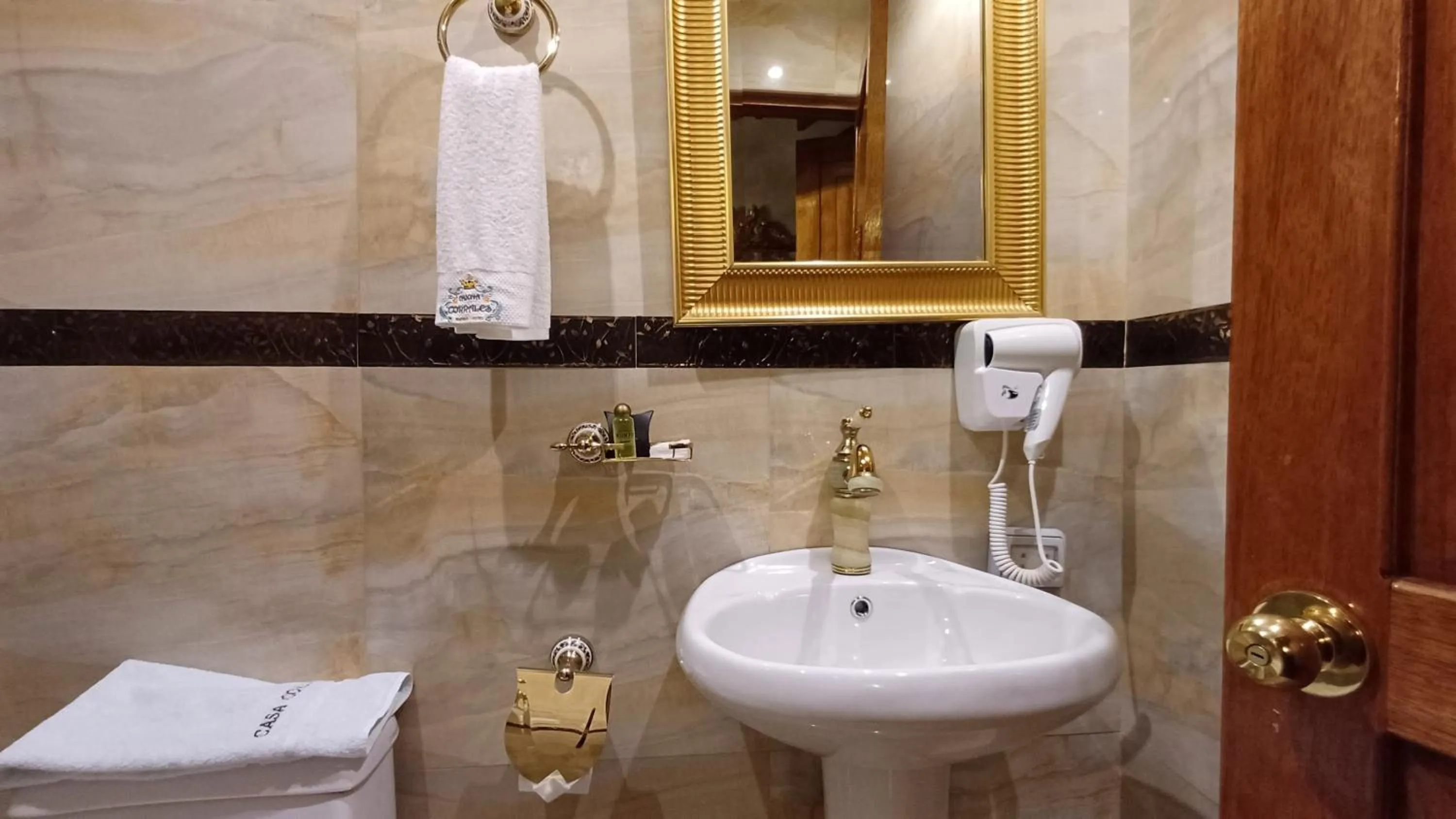 Bathroom in Casona Corrales Hotel Boutique