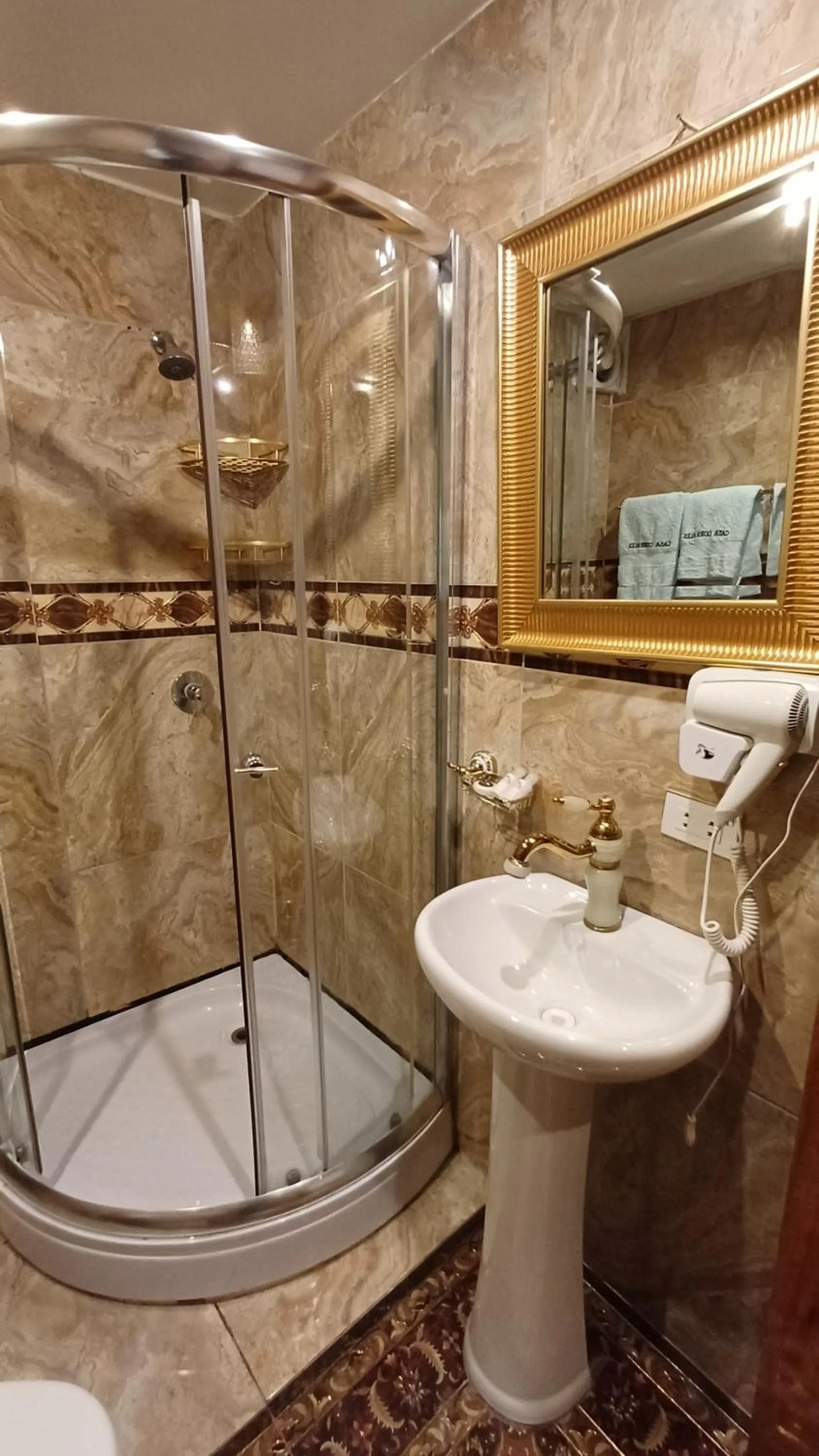 Shower in Casona Corrales Hotel Boutique