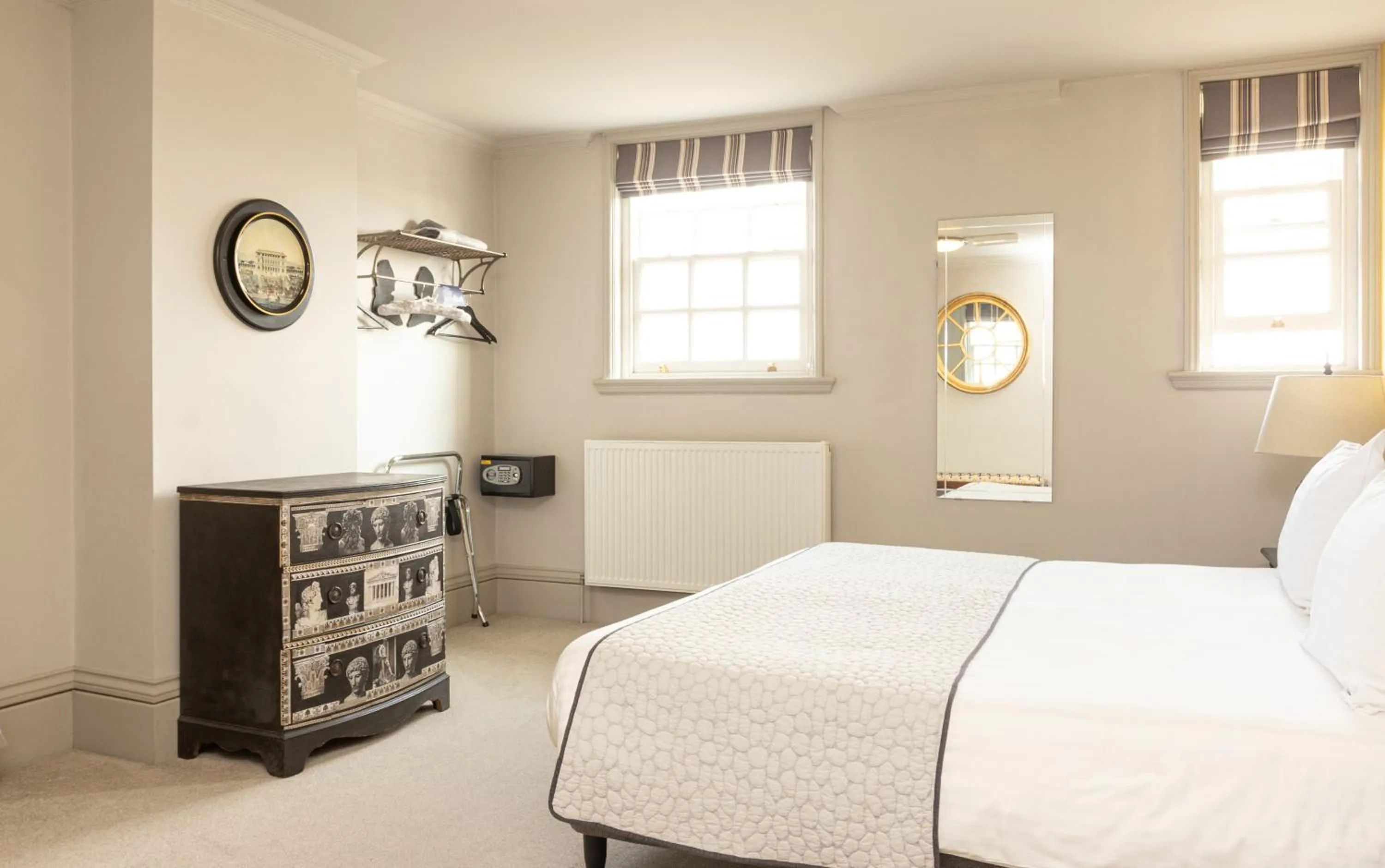 Bedroom, Bed in Woodberry Inn