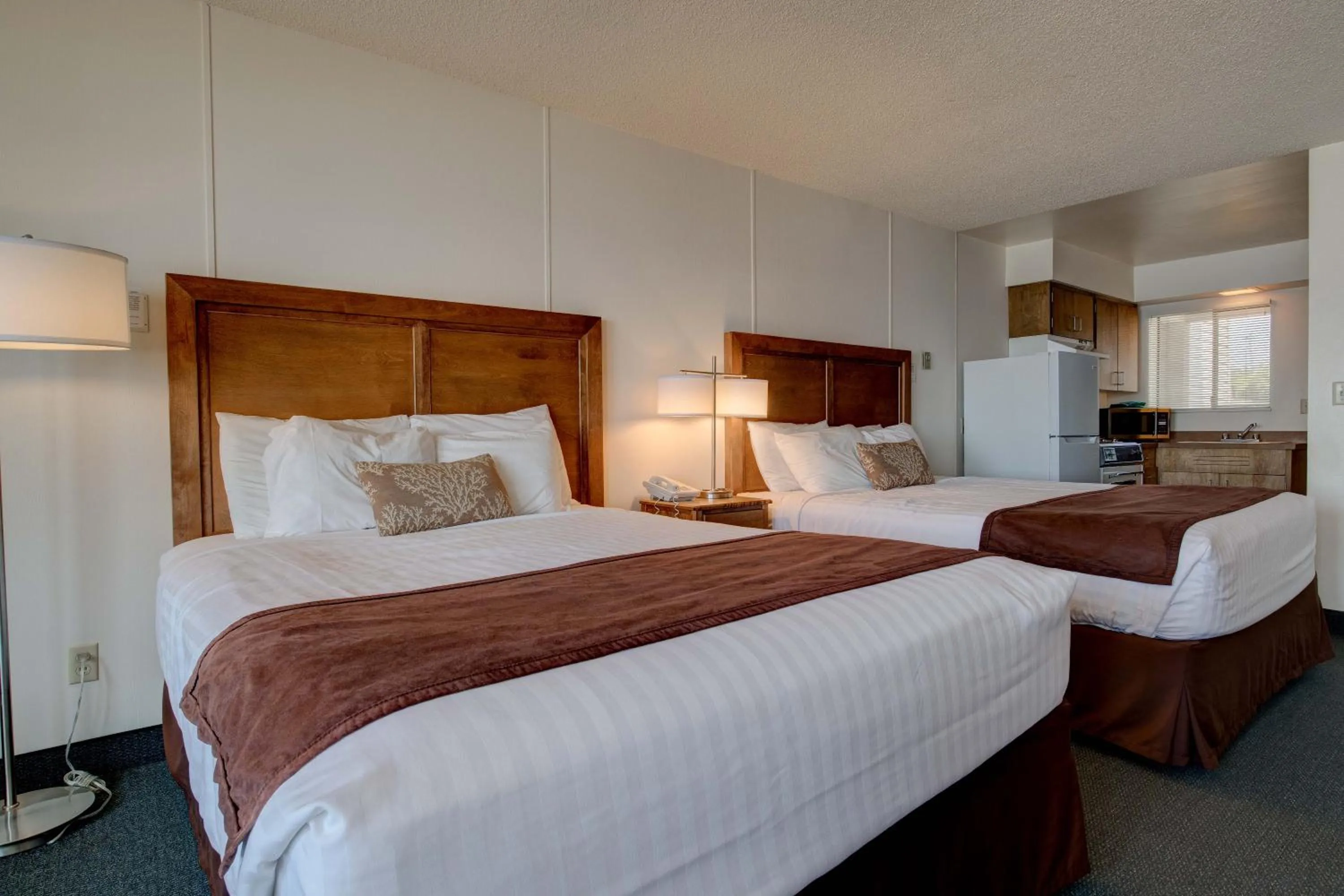 Bedroom, Bed in Ester Lee Oceanview Inn