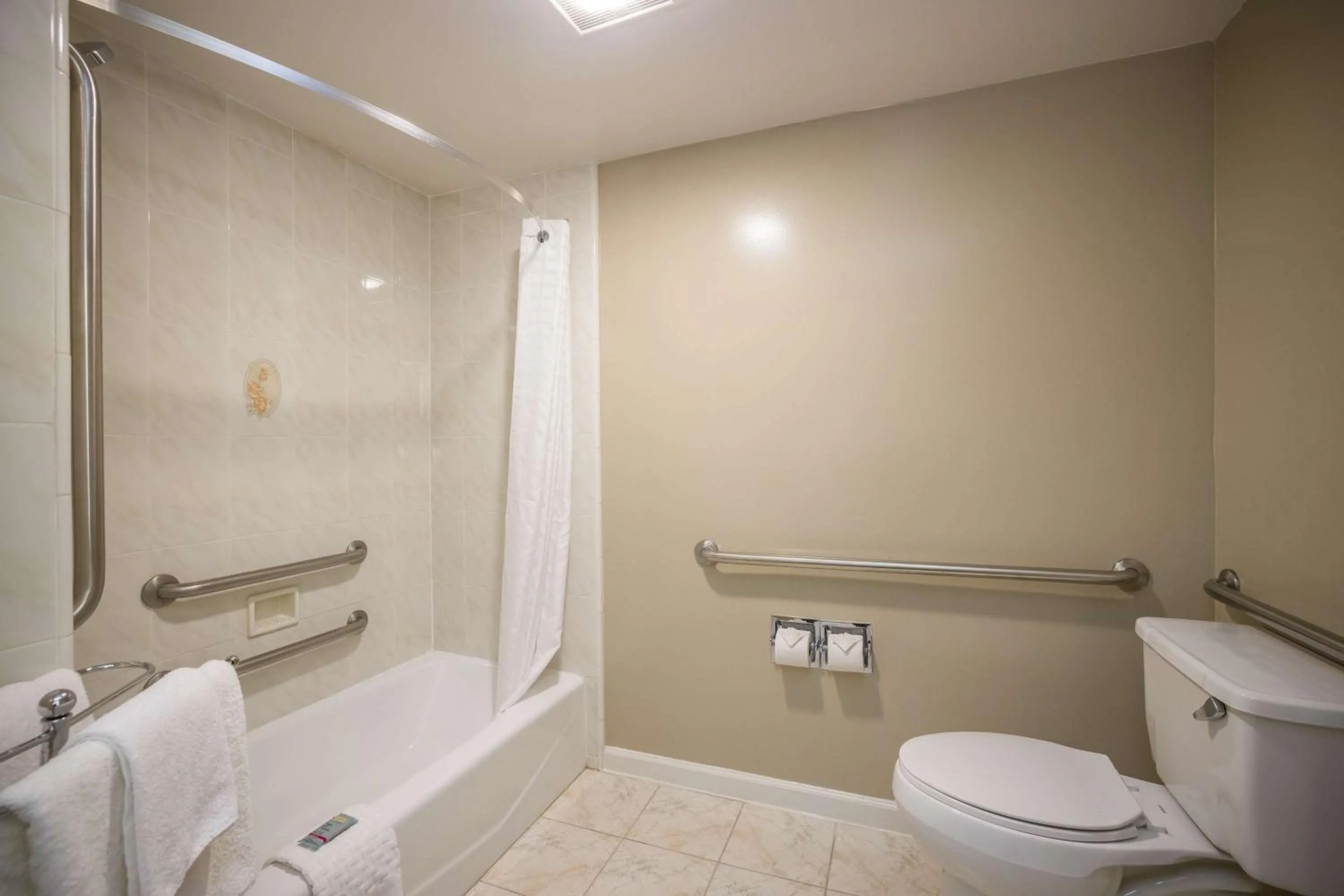 Bedroom in Best Western Inn