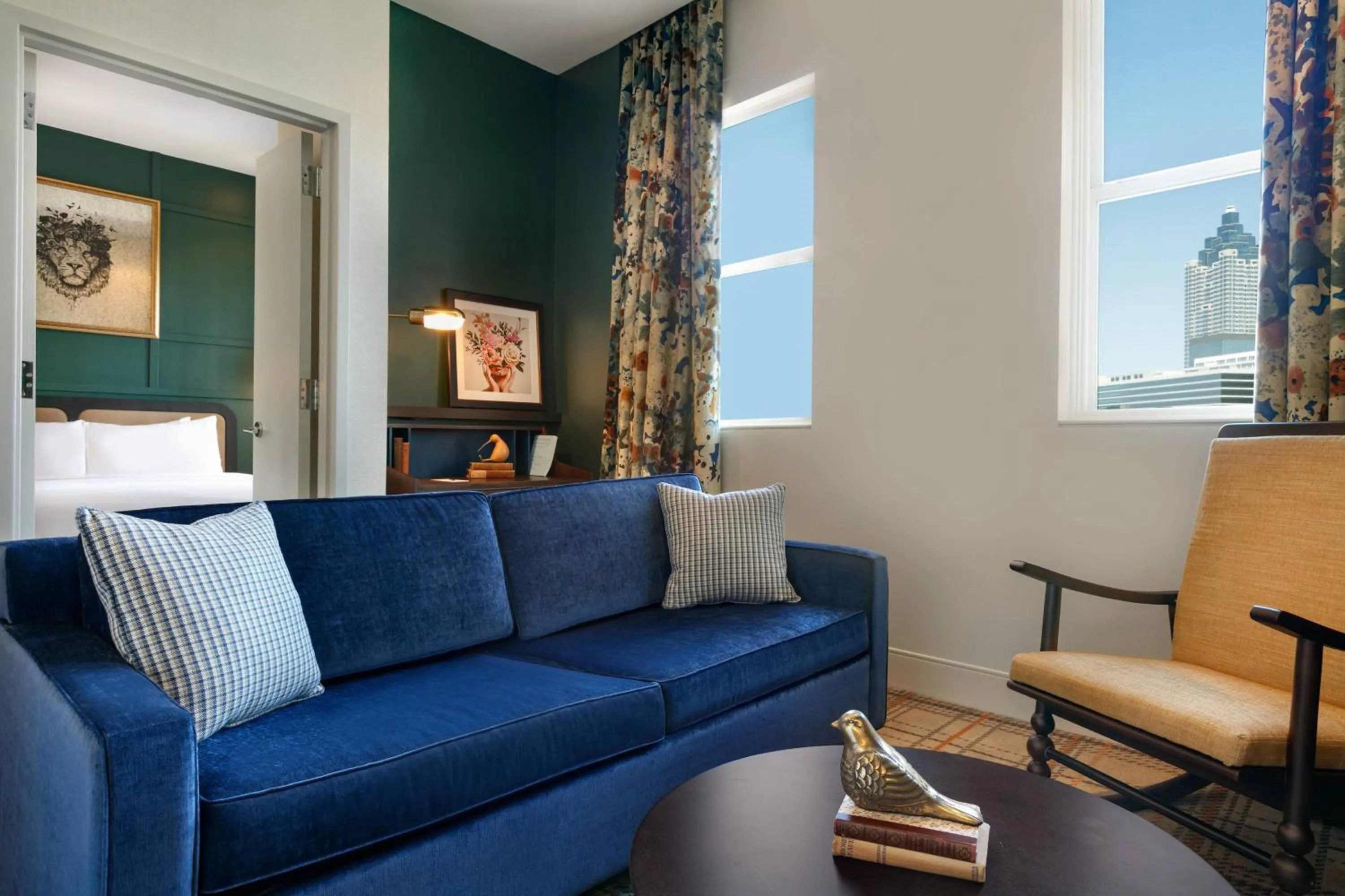 Living room in Glenn Hotel, Autograph Collection