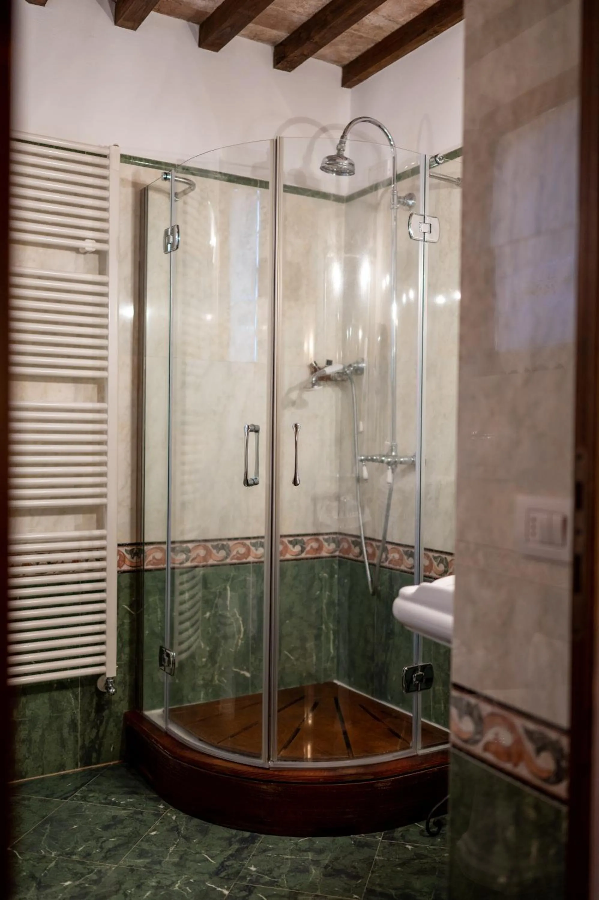 Shower in Agriturismo San Gallo