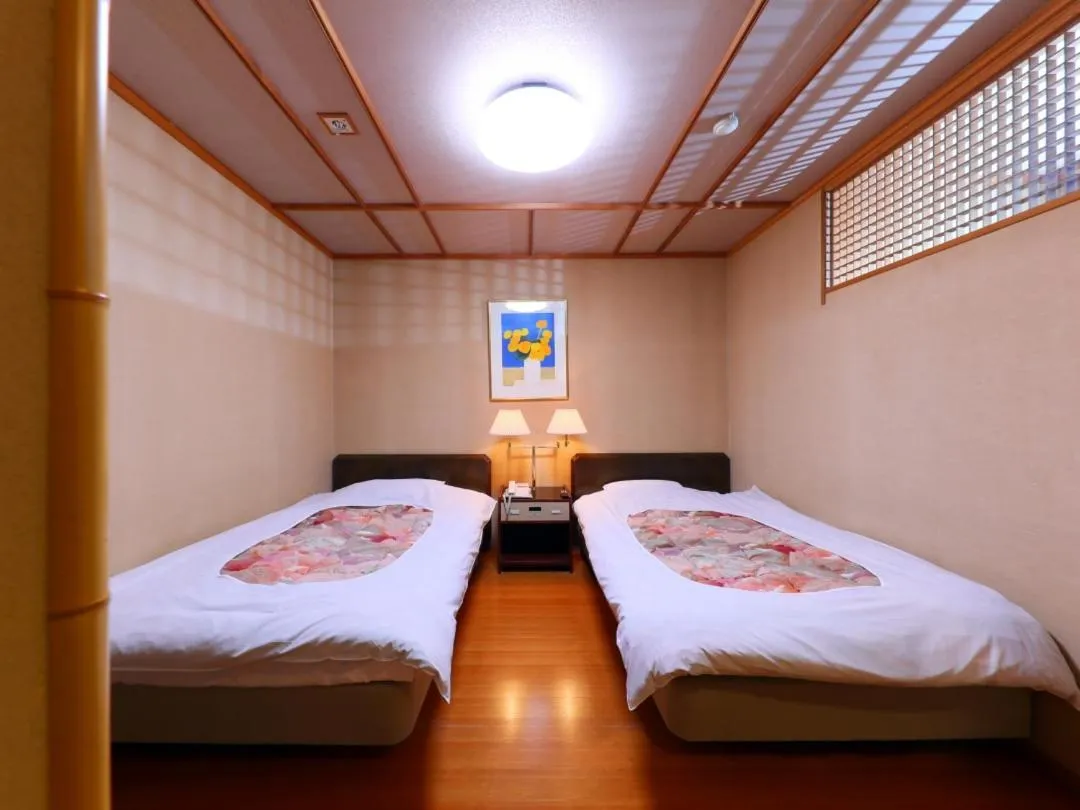 Bed in Sasakura onsen Ryuunso