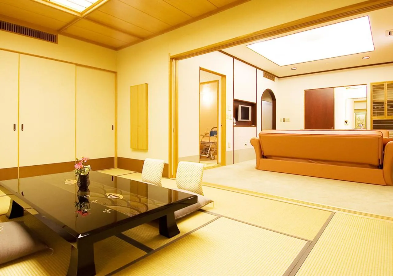 Living room in Sasakura onsen Ryuunso