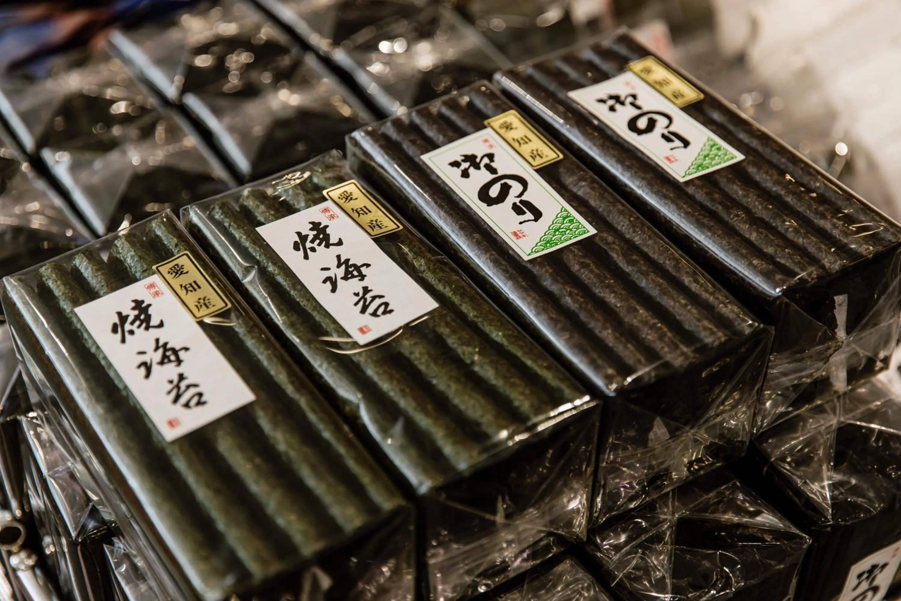 Shopping Area in KAMENOI HOTEL Chitamihama