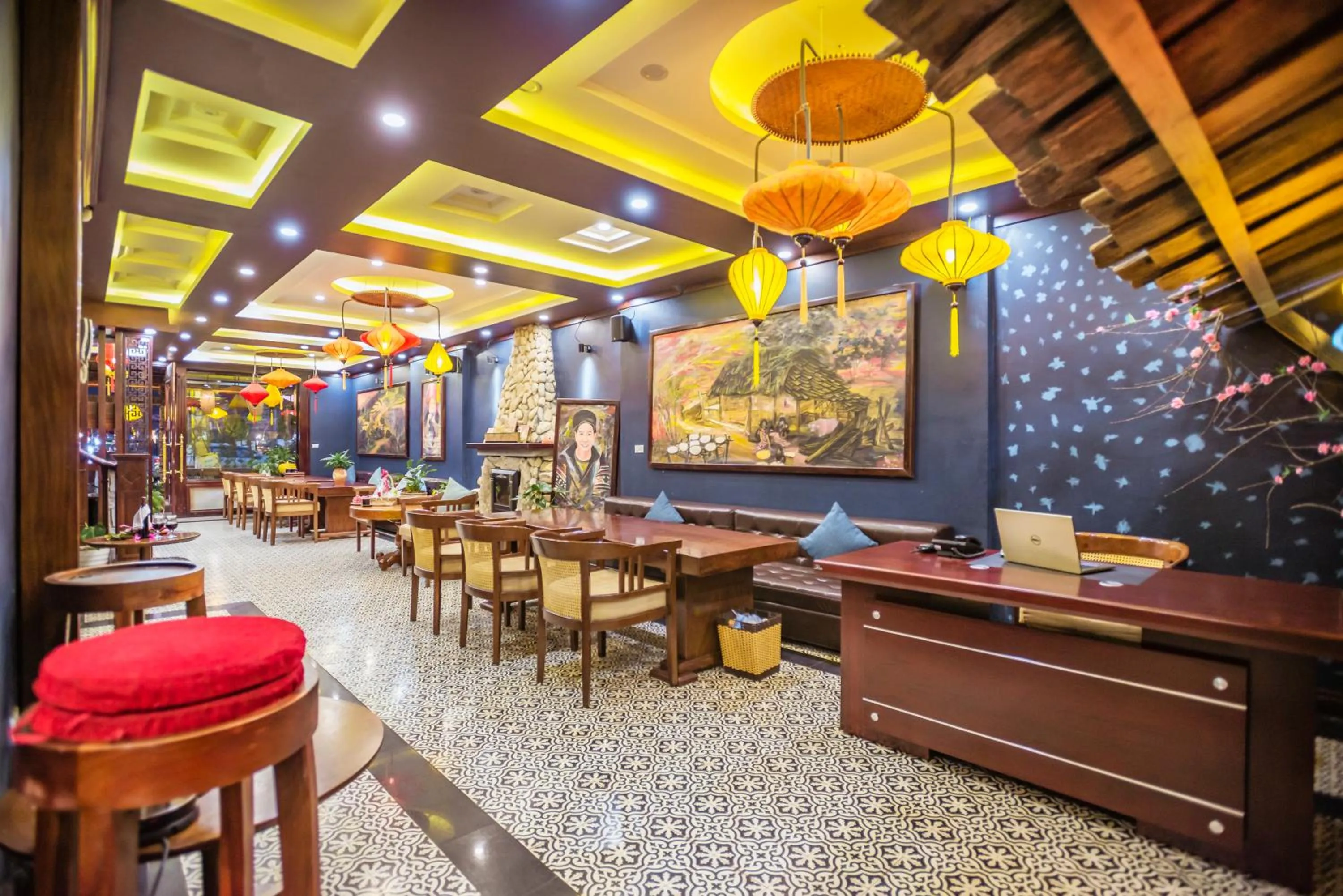 Lounge or bar in SAPA FULL HOUSE HOTEL