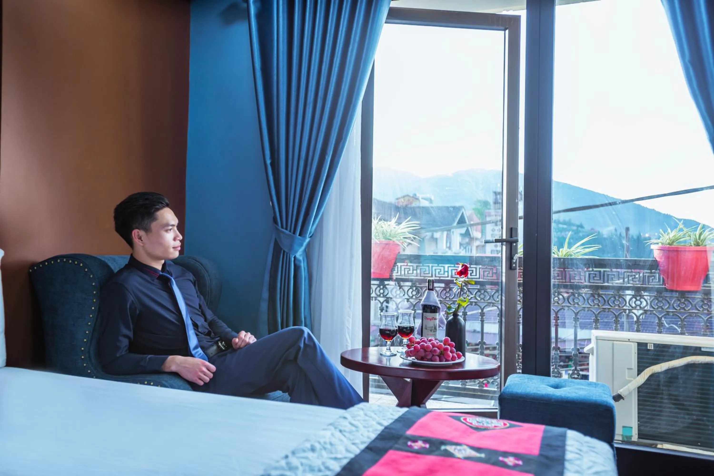 City view, Bed in SAPA FULL HOUSE HOTEL