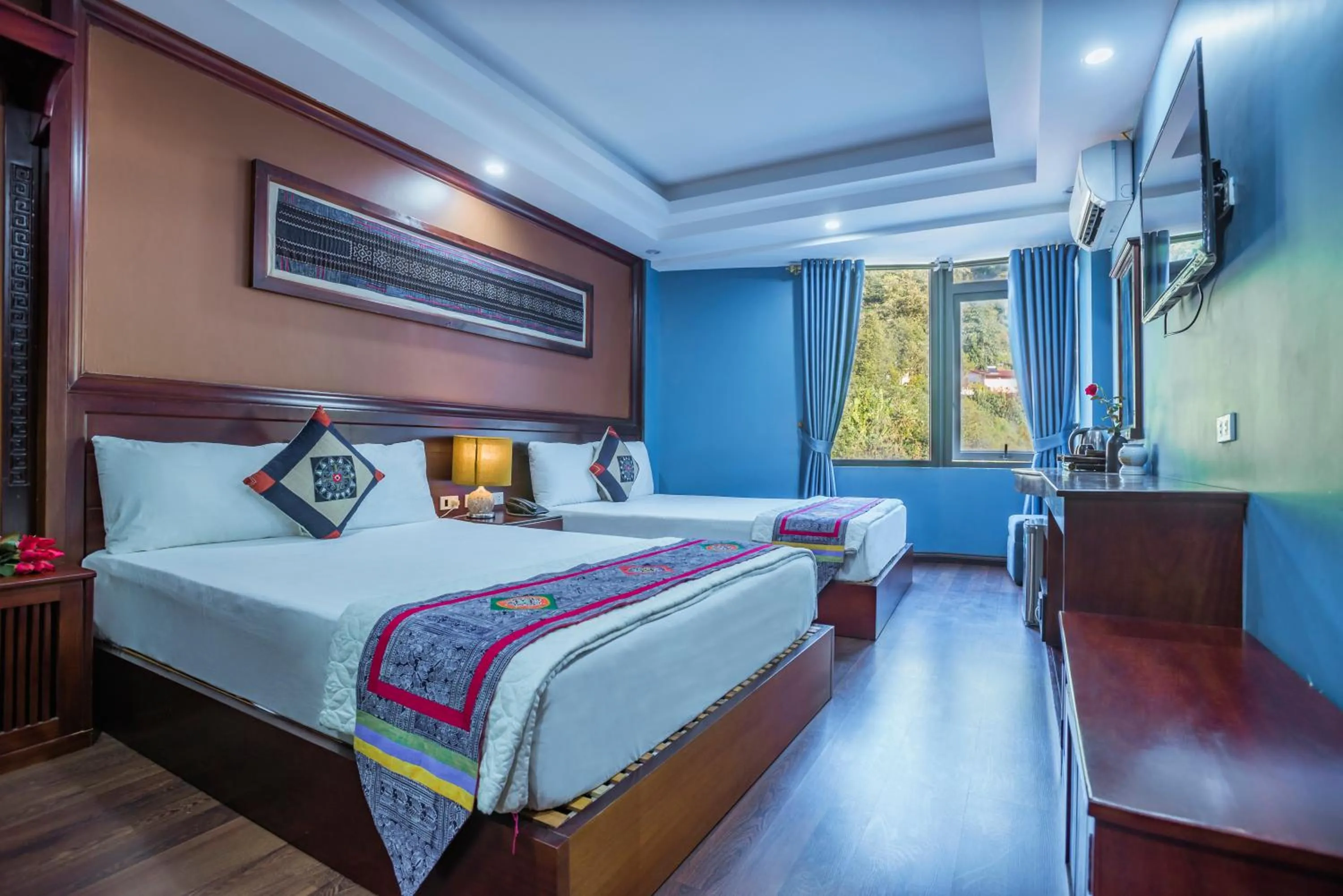 Photo of the whole room, Bed in SAPA FULL HOUSE HOTEL