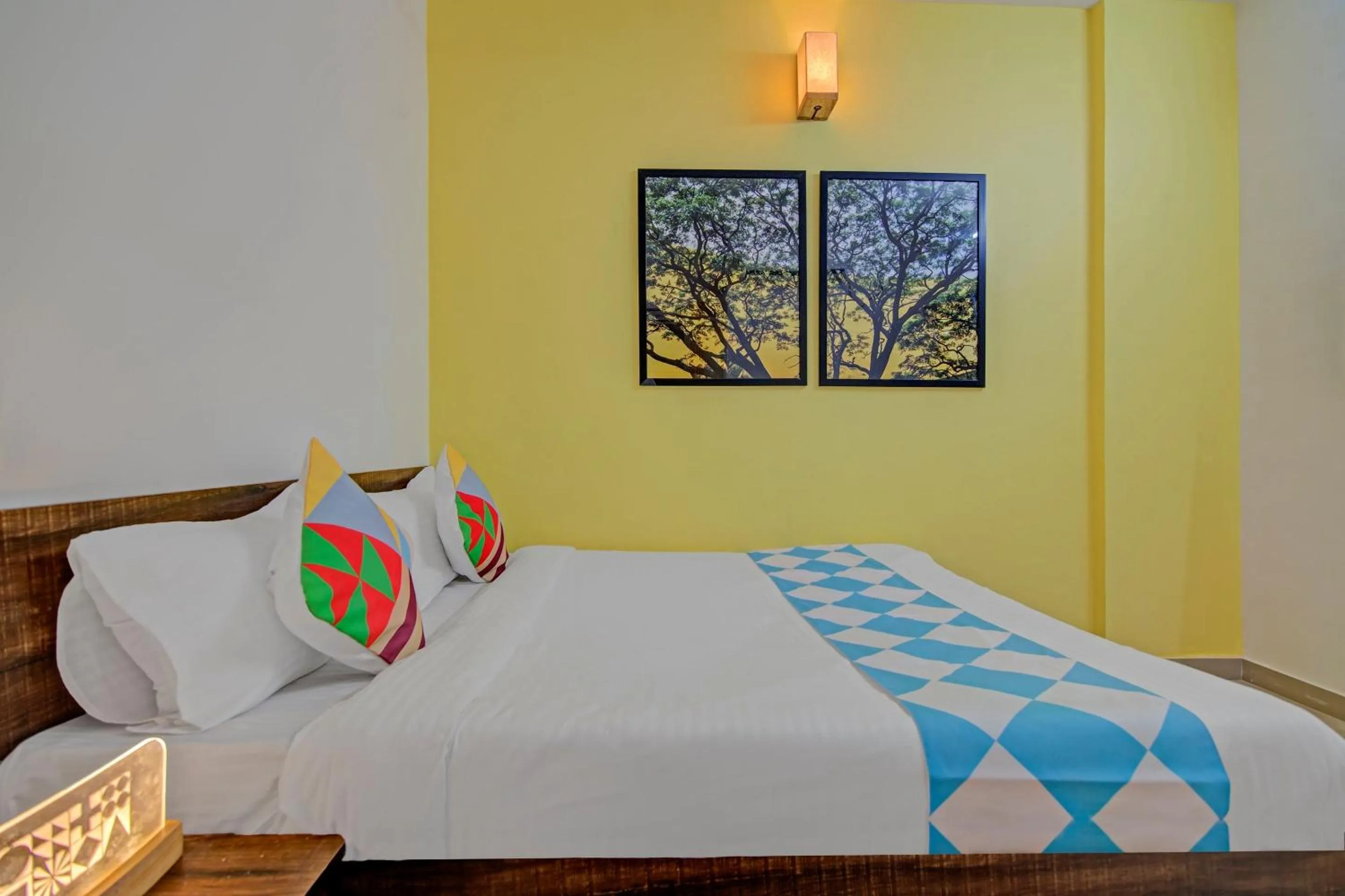 Bedroom, Bed in Hotel O Home Elegant RK Fursungi