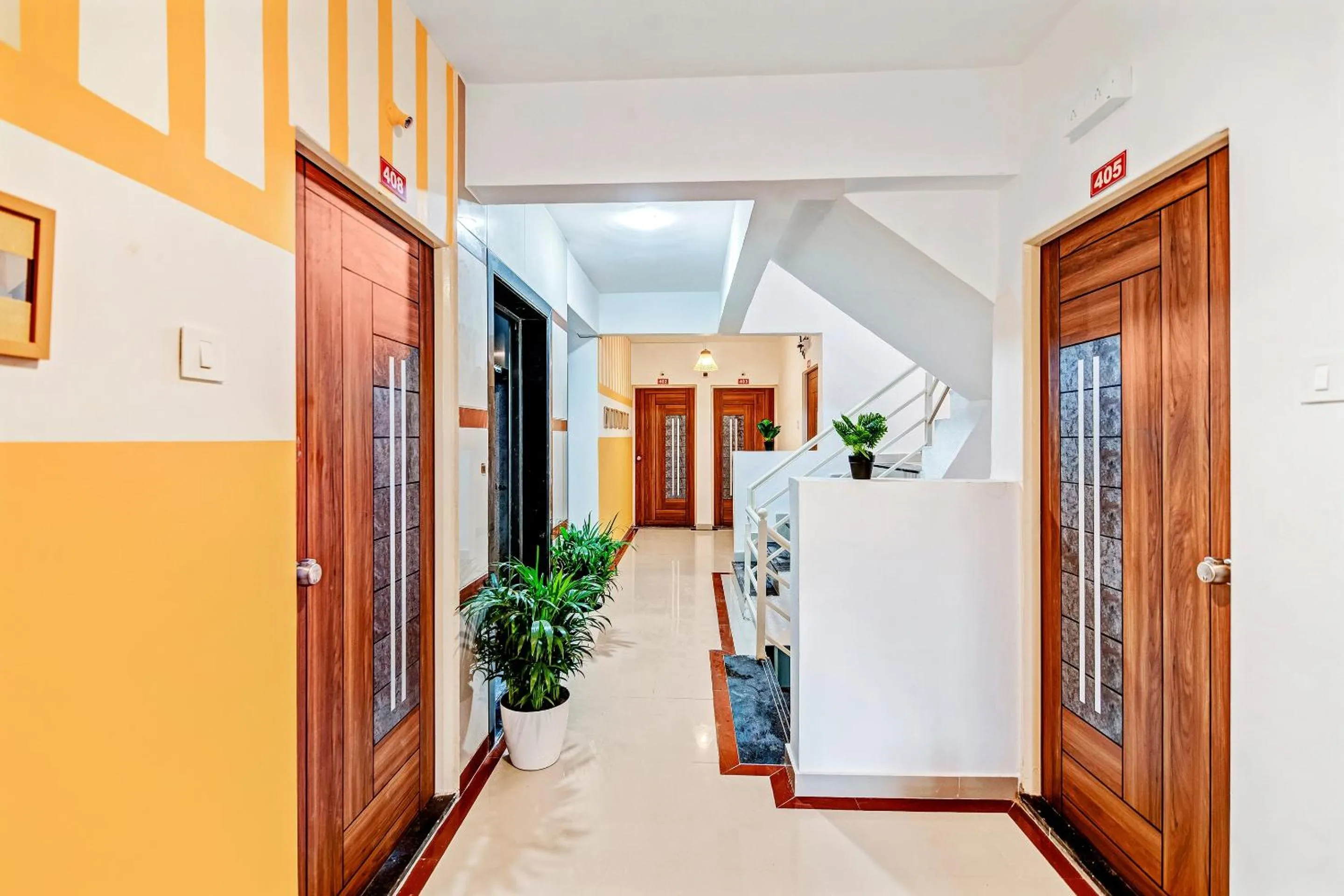 Lobby or reception in Hotel O Home Elegant RK Fursungi