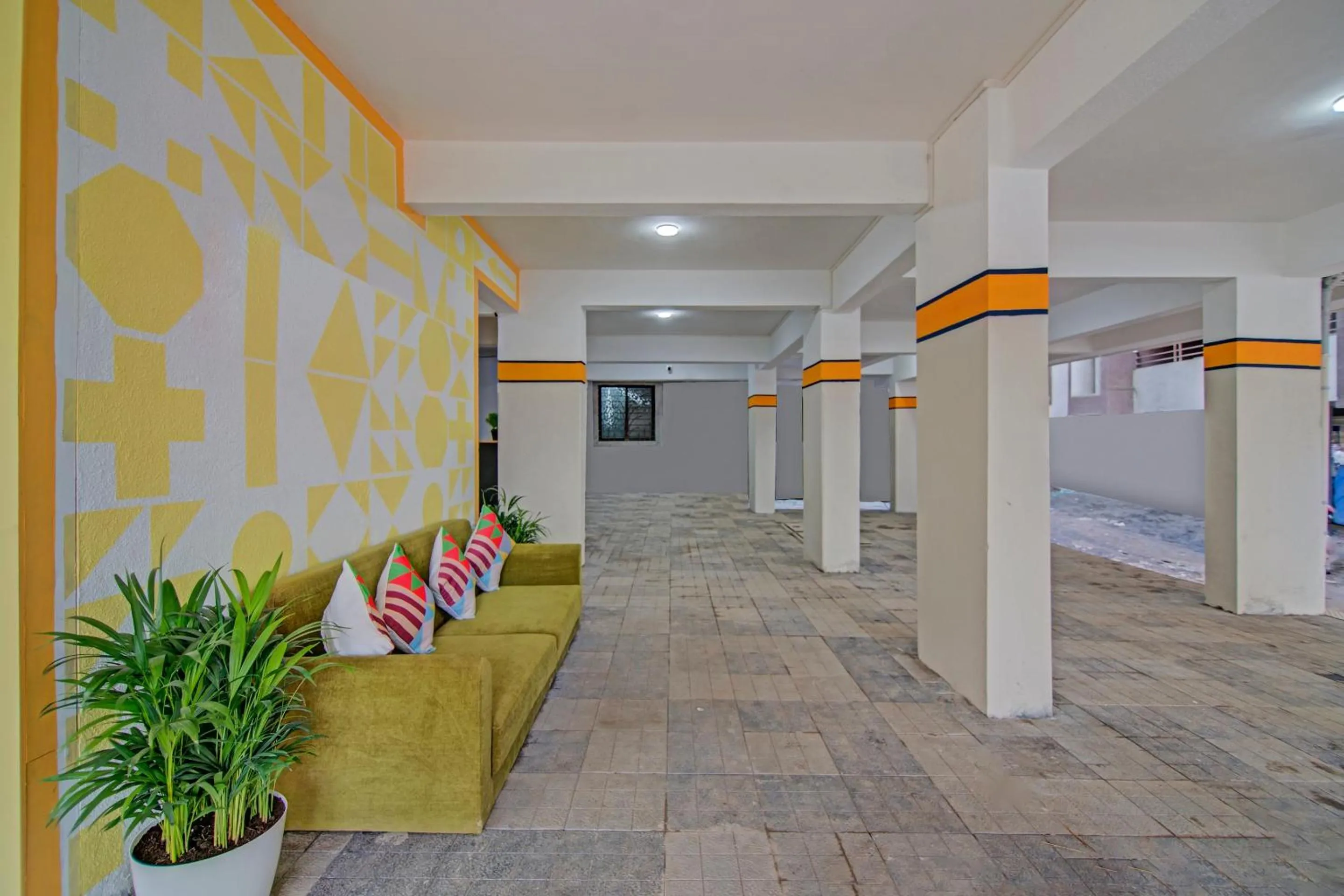 Lobby or reception in Hotel O Home Elegant RK Fursungi