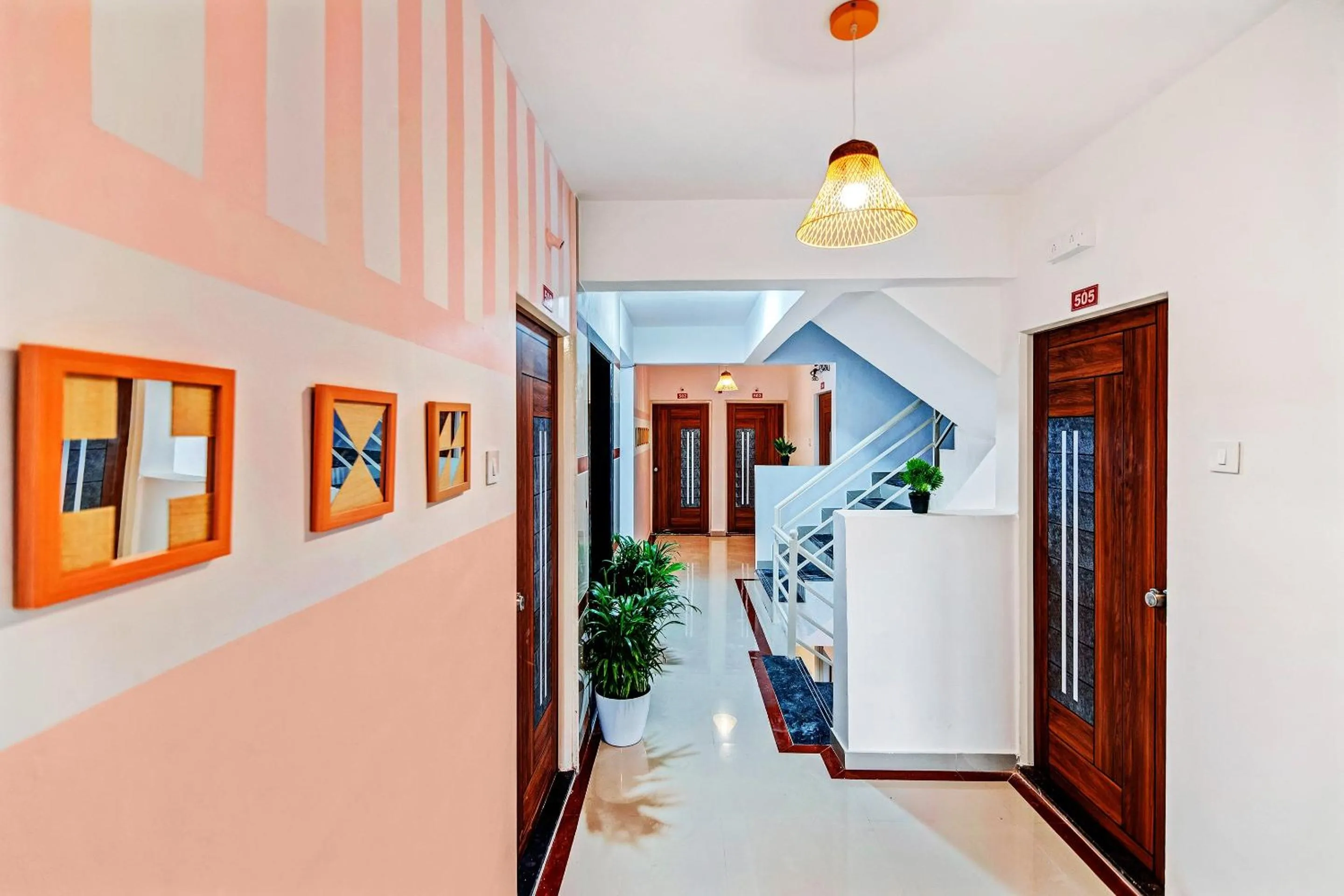 Lobby or reception in Hotel O Home Elegant RK Fursungi