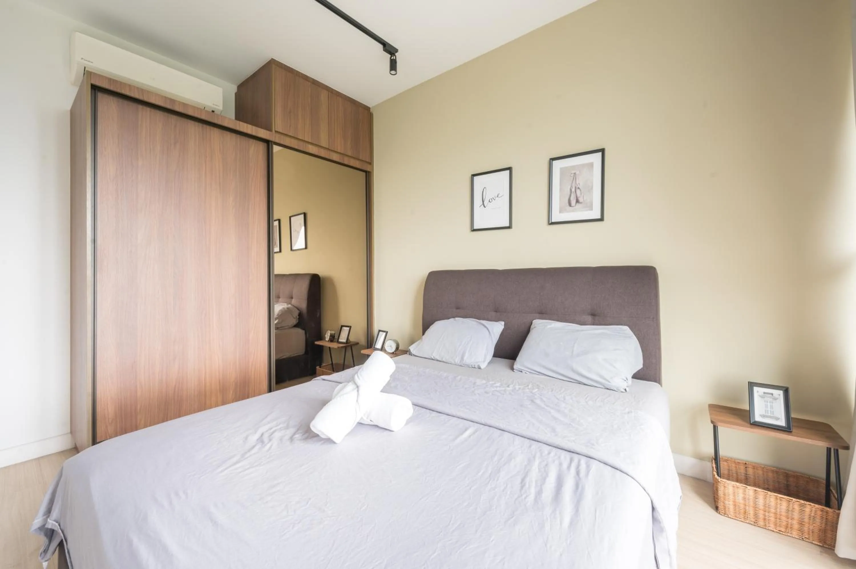 Bedroom, Bed in H20 Residence Ara Damansara by Airhost