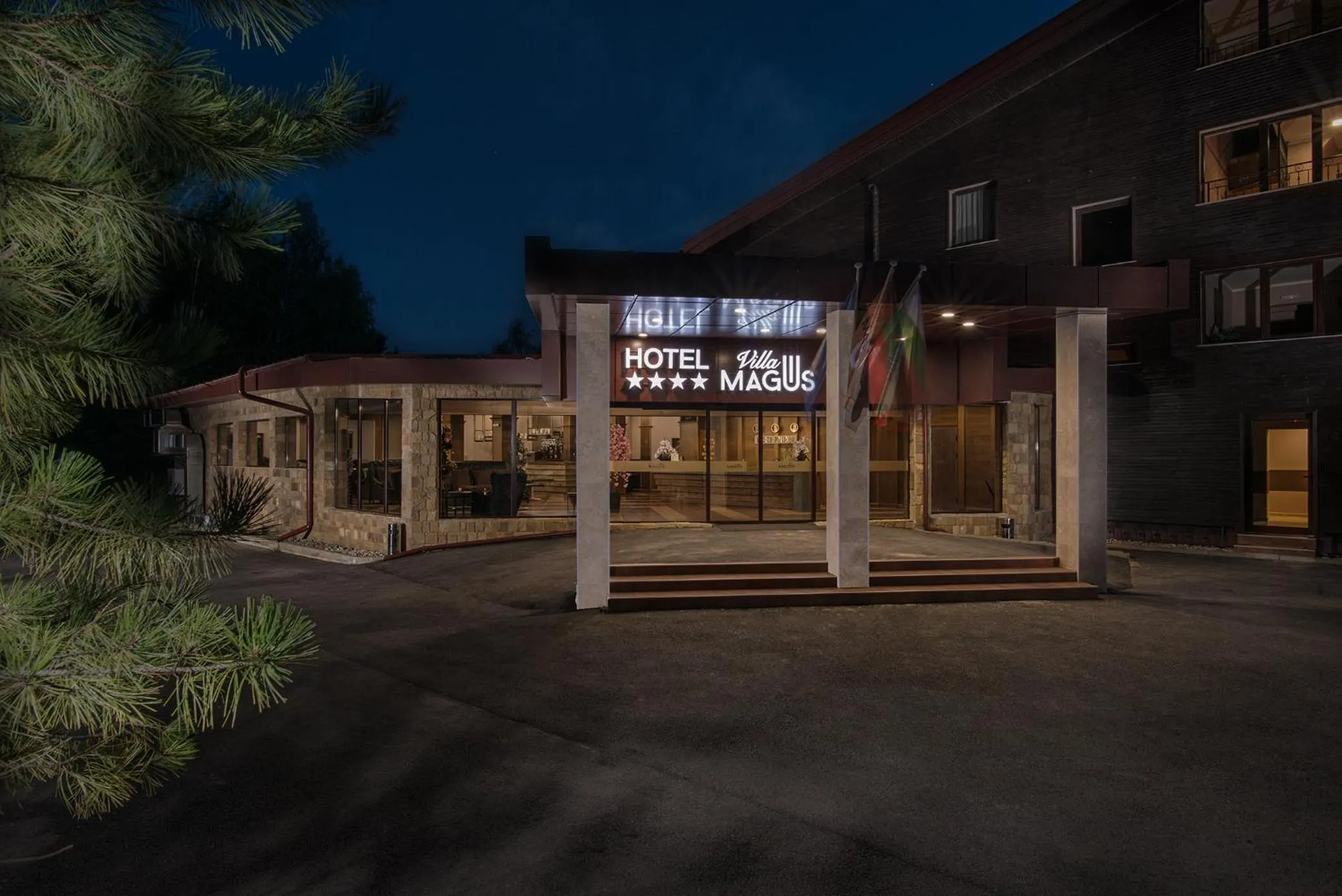 Property building in Hotel Villa Magus