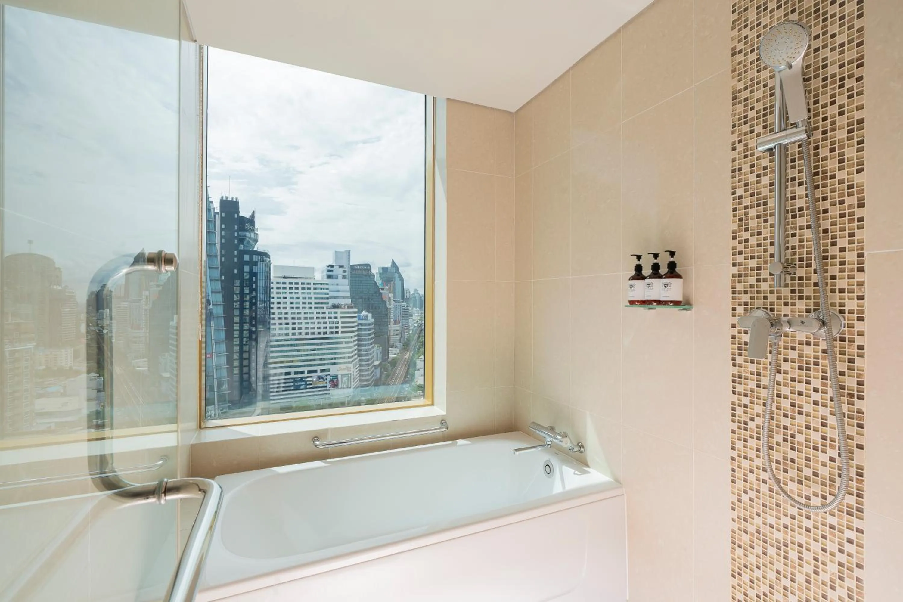 Bathroom in Solaria Nishitetsu Hotel Bangkok