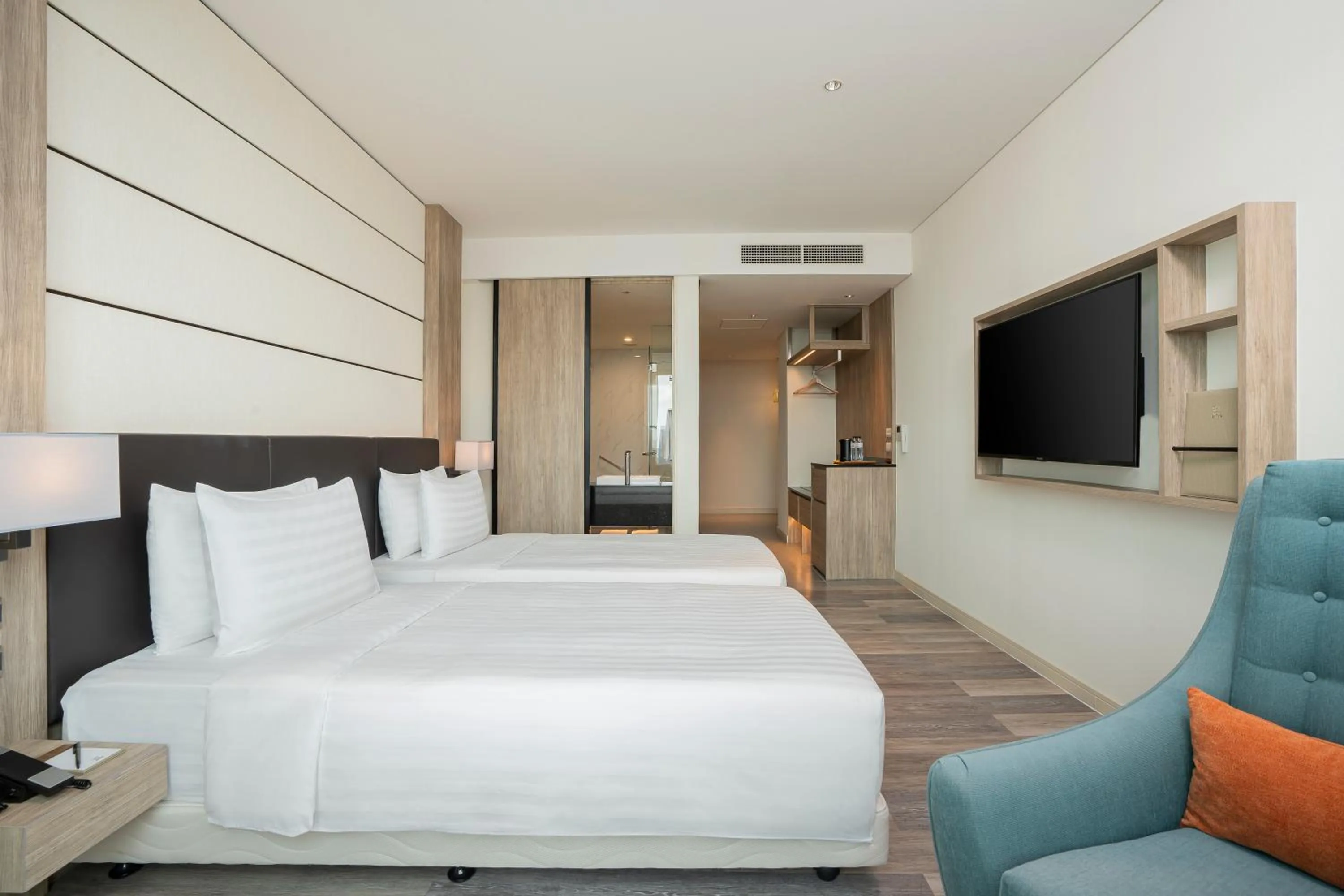 Deluxe Corner Twin Room, 2 Twin Beds in Solaria Nishitetsu Hotel Bangkok