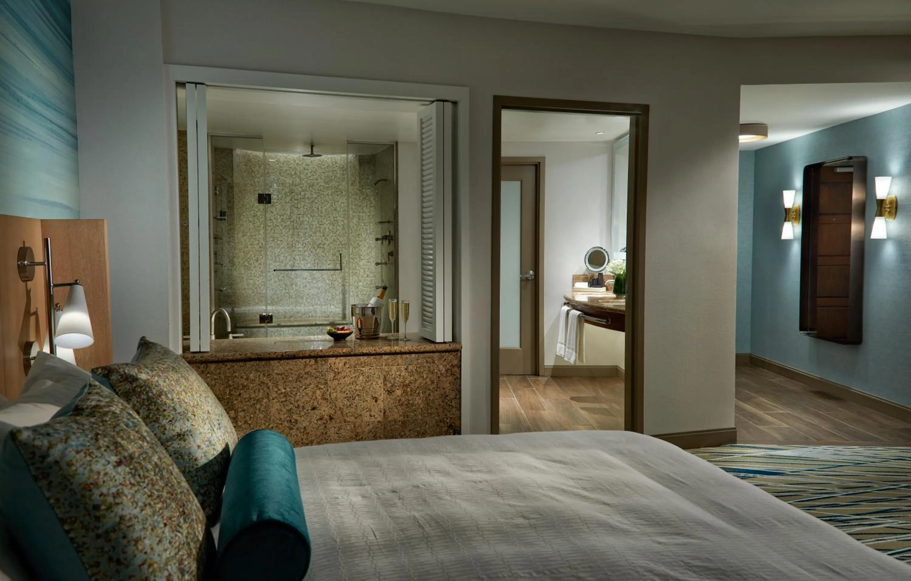 Photo of the whole room, Bed in Seminole Hard Rock Hotel & Casino Hollywood