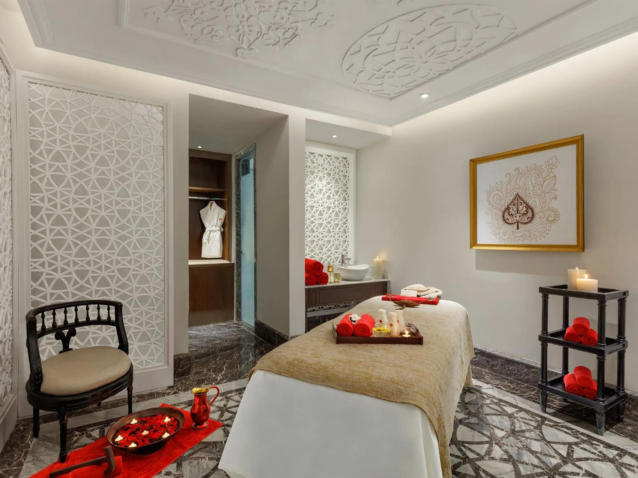 Bed in Welcomhotel by ITC Hotels, Raja Sansi, Amritsar