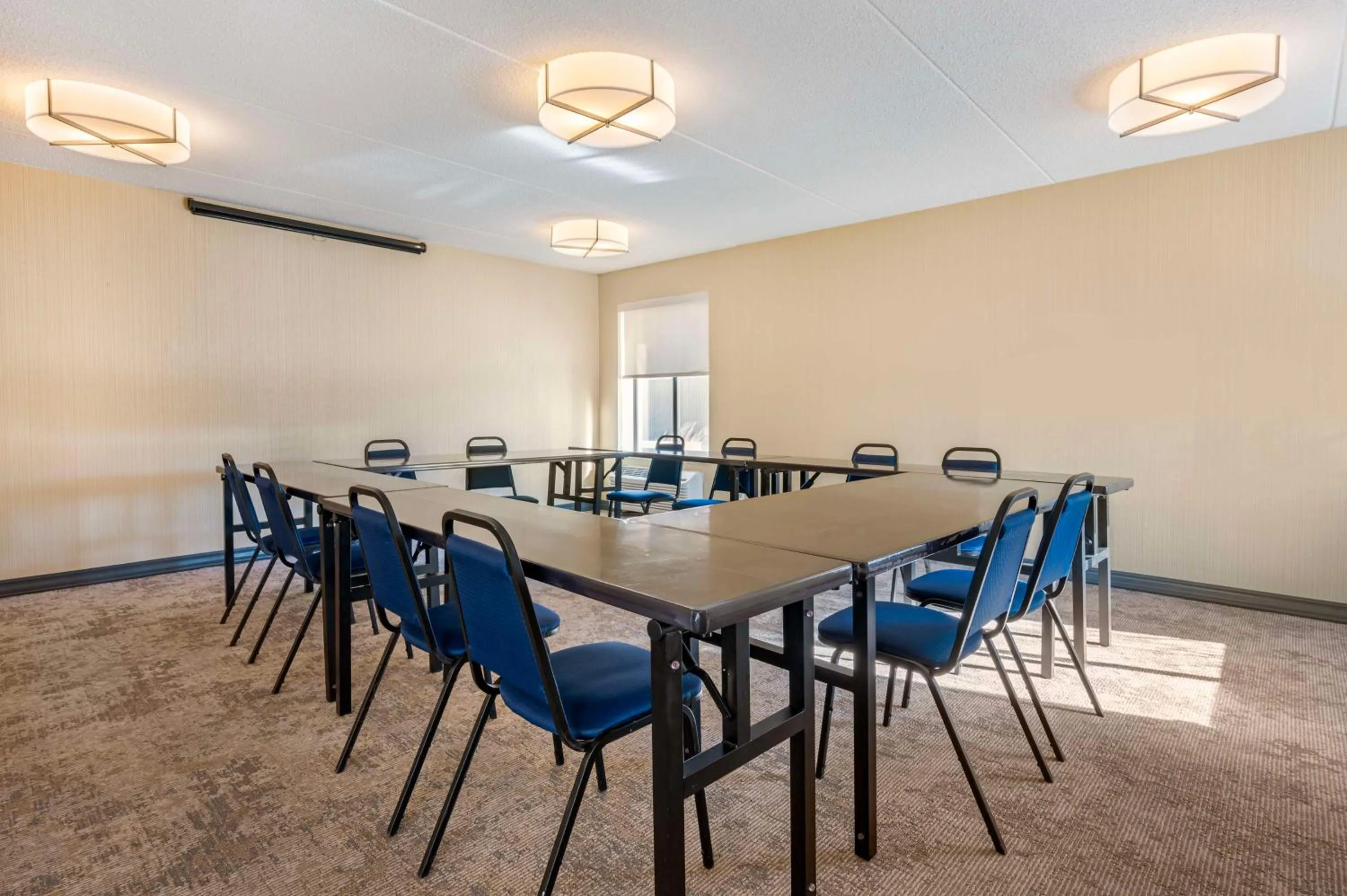 Meeting/conference room in Best Western Chicago - Downers Grove
