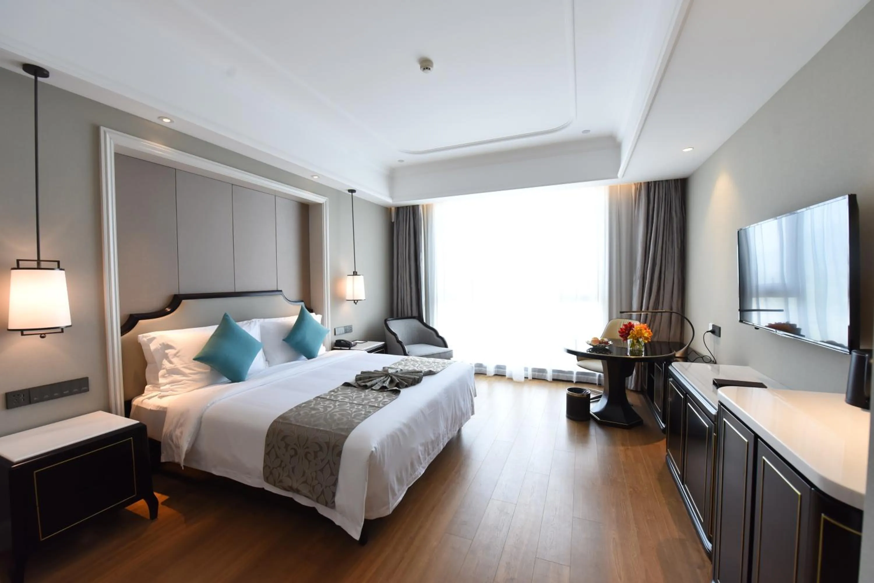 Bed in Ramada Plaza by Wyndham Wenzhou