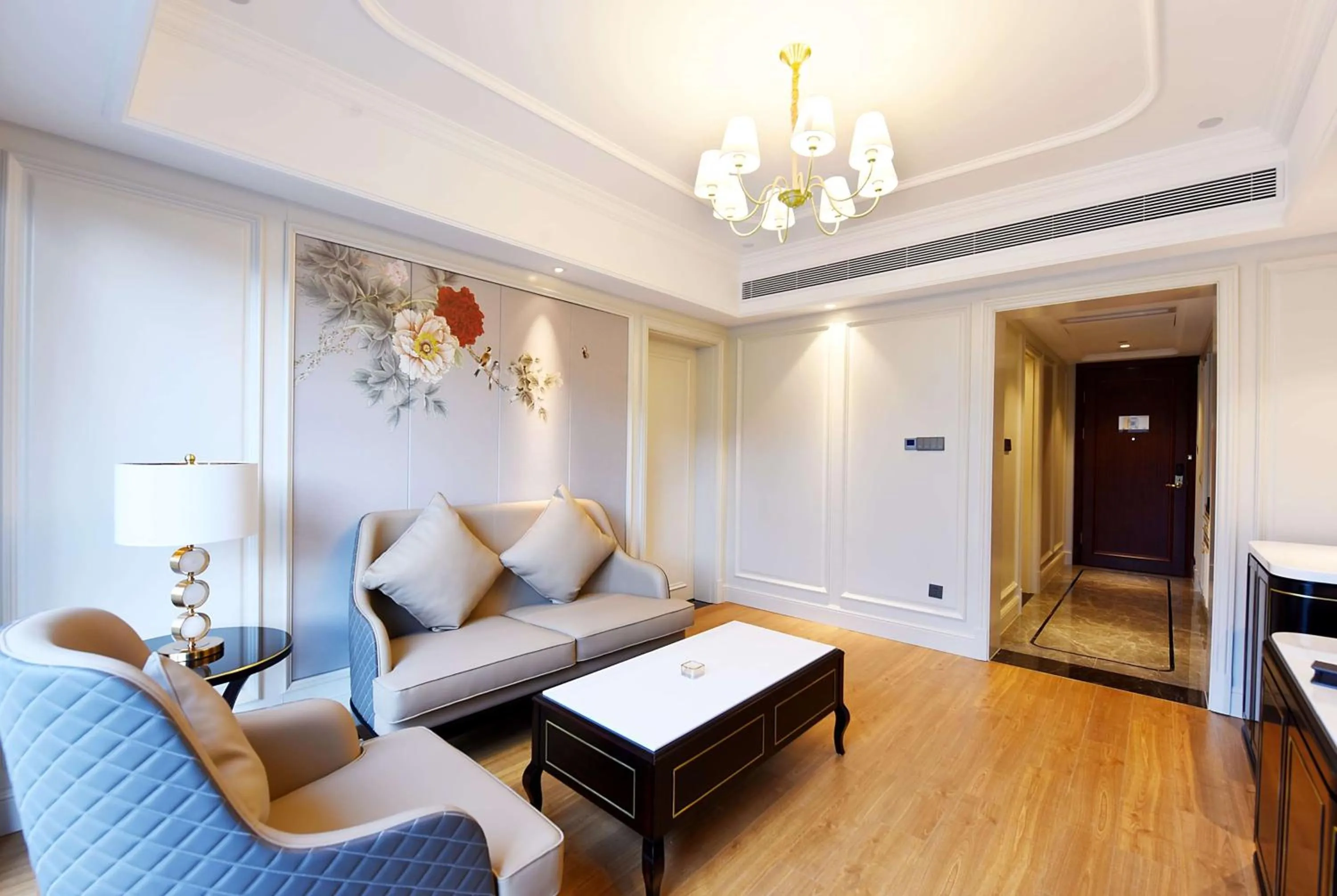 Photo of the whole room in Ramada Plaza by Wyndham Wenzhou