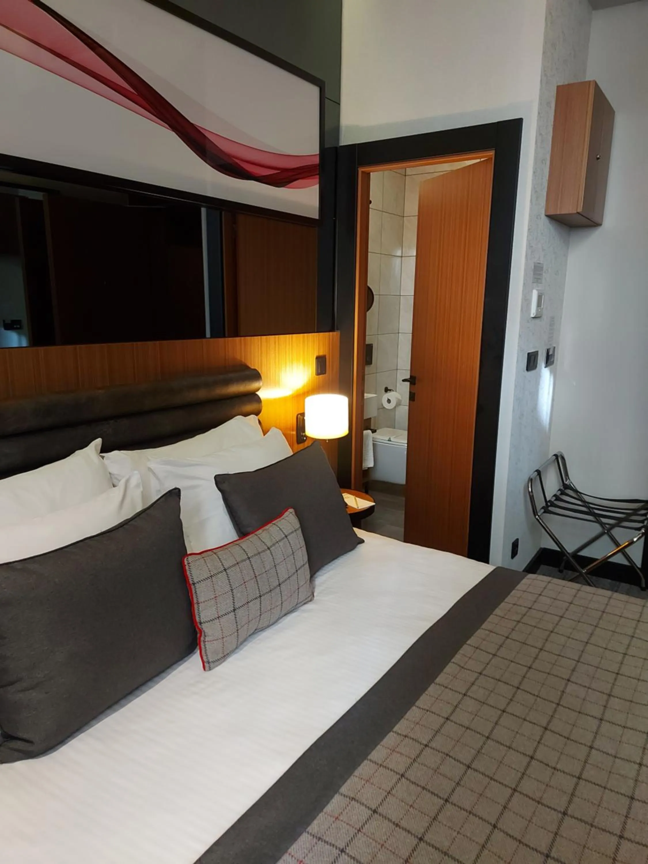 Bedroom, Bed in Ramada by Wyndham Budapest City Center