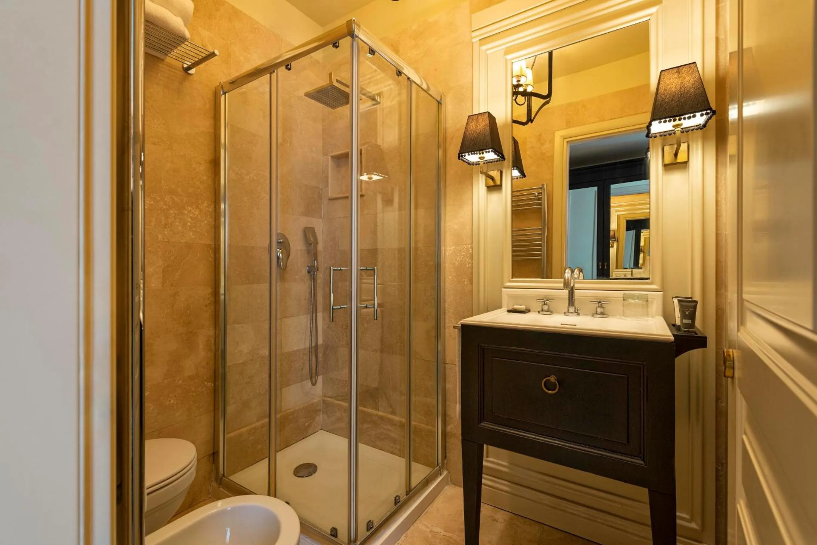 Bathroom in Profumo Maison Colosseo