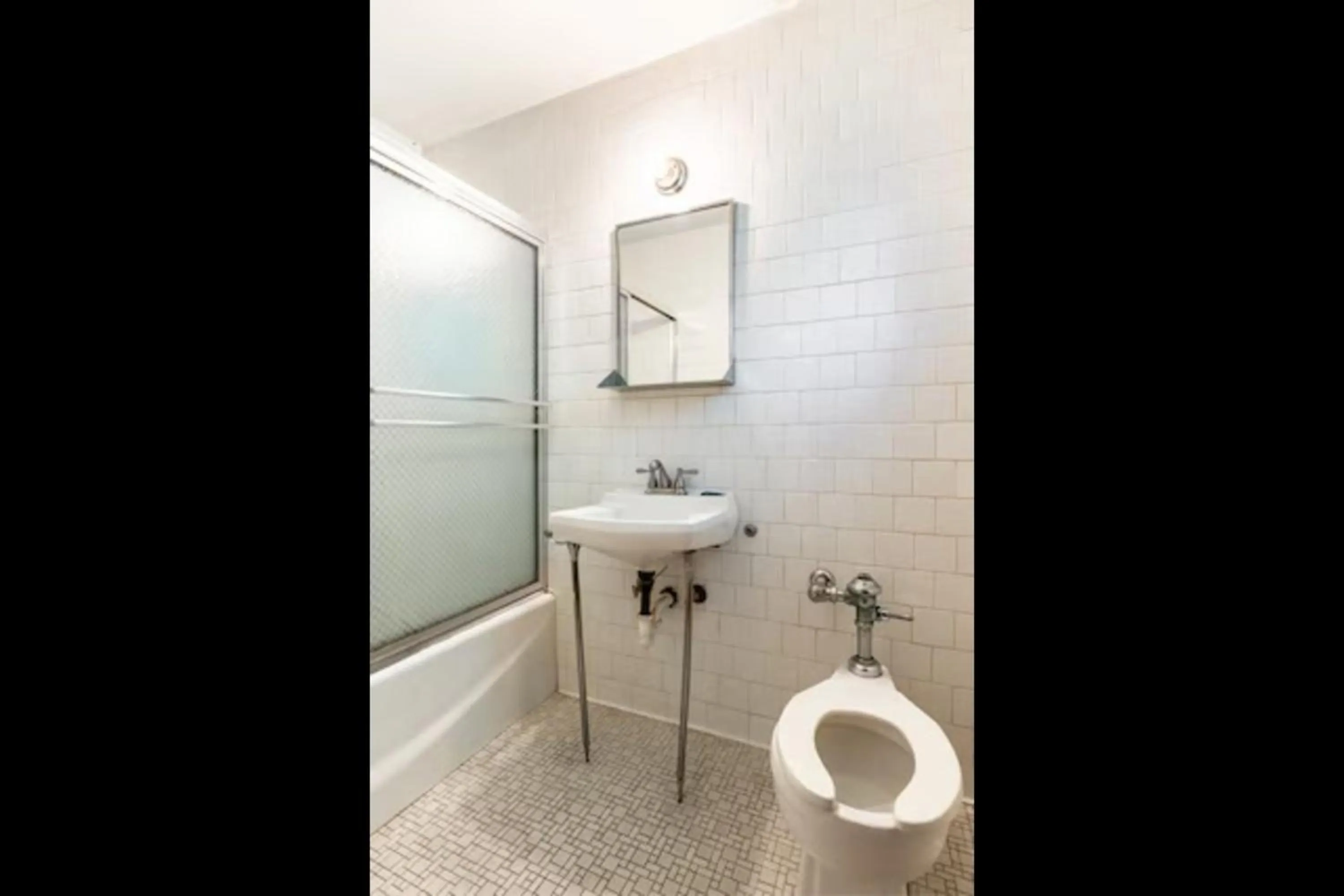 Bathroom in OYO Hotel Holly Springs MS