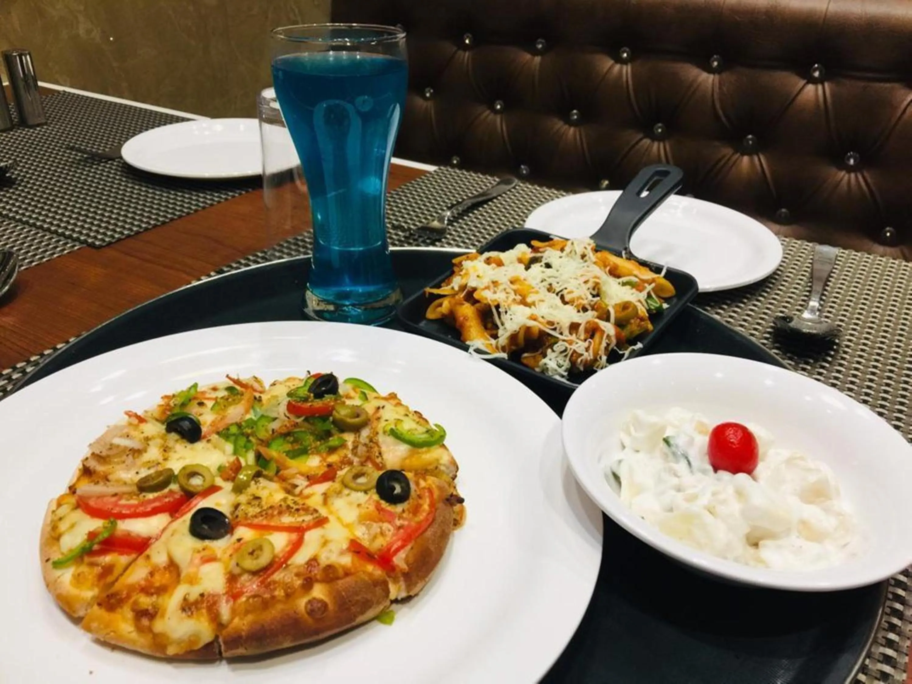Restaurant/places to eat in HOTEL CENTRE POINT