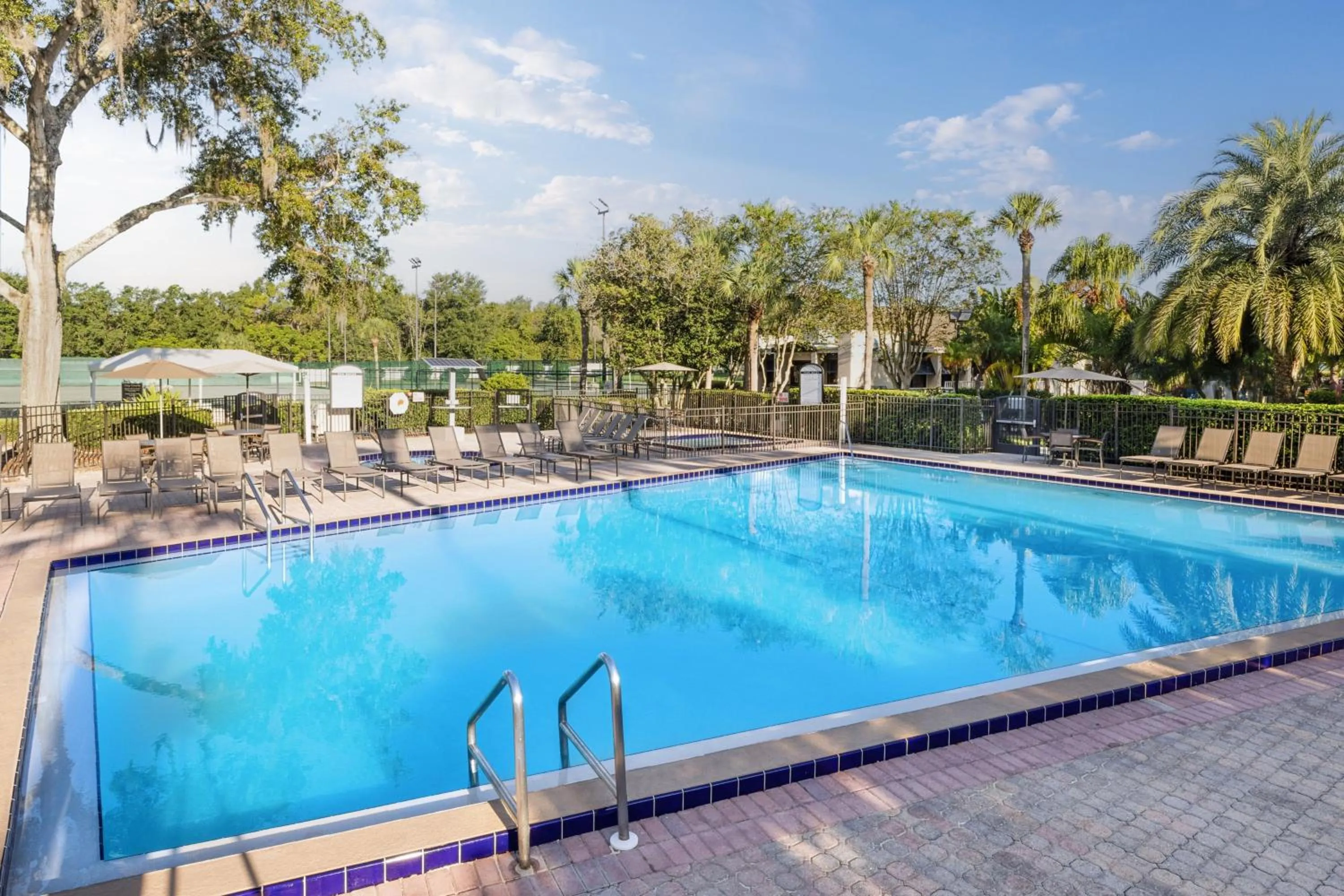 Swimming pool in Sheraton Vistana Resort Villas, Lake Buena Vista Orlando