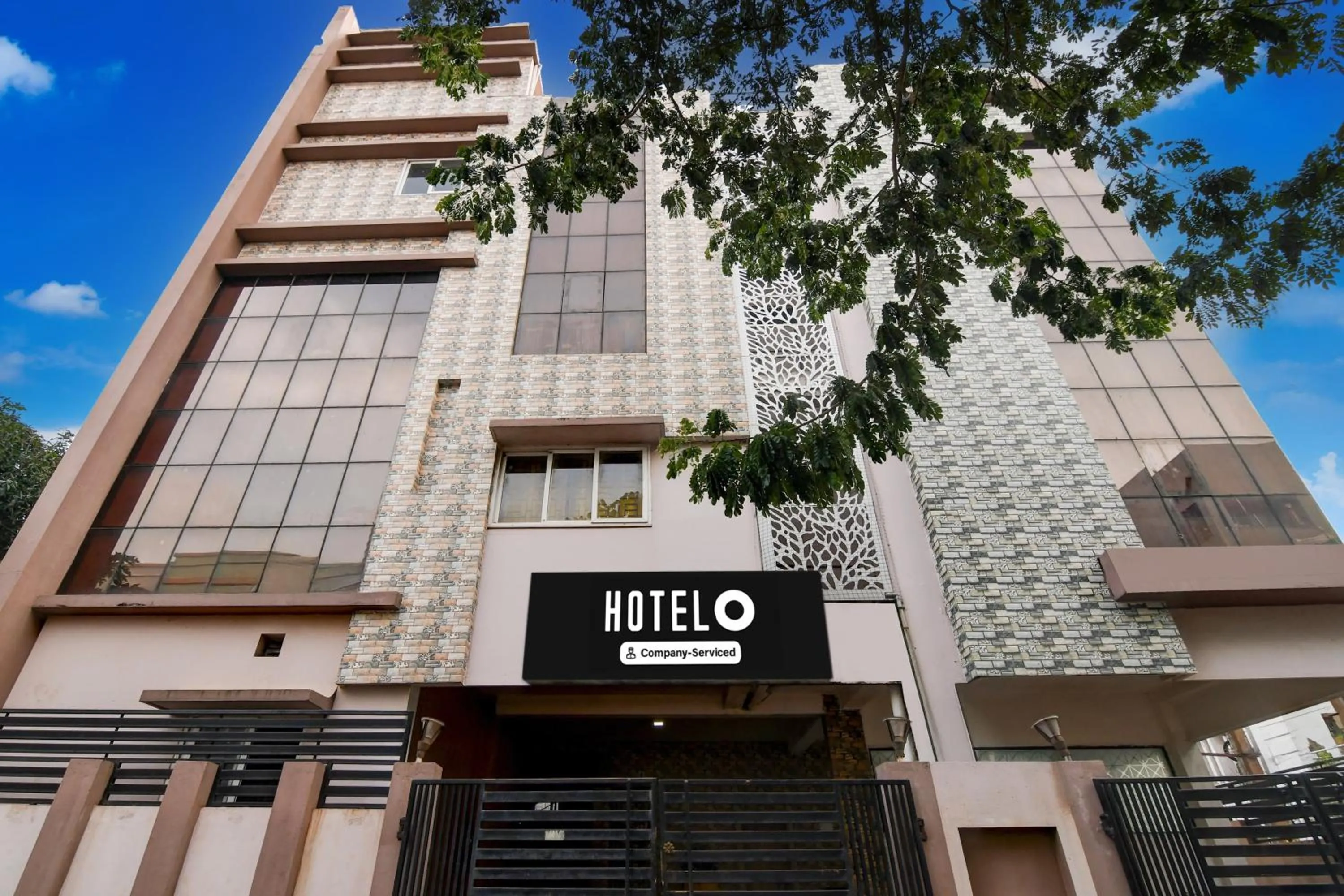 Facade/entrance in Hotel O Cosmopolis Bhubaneswar Formerly Luxury Stay