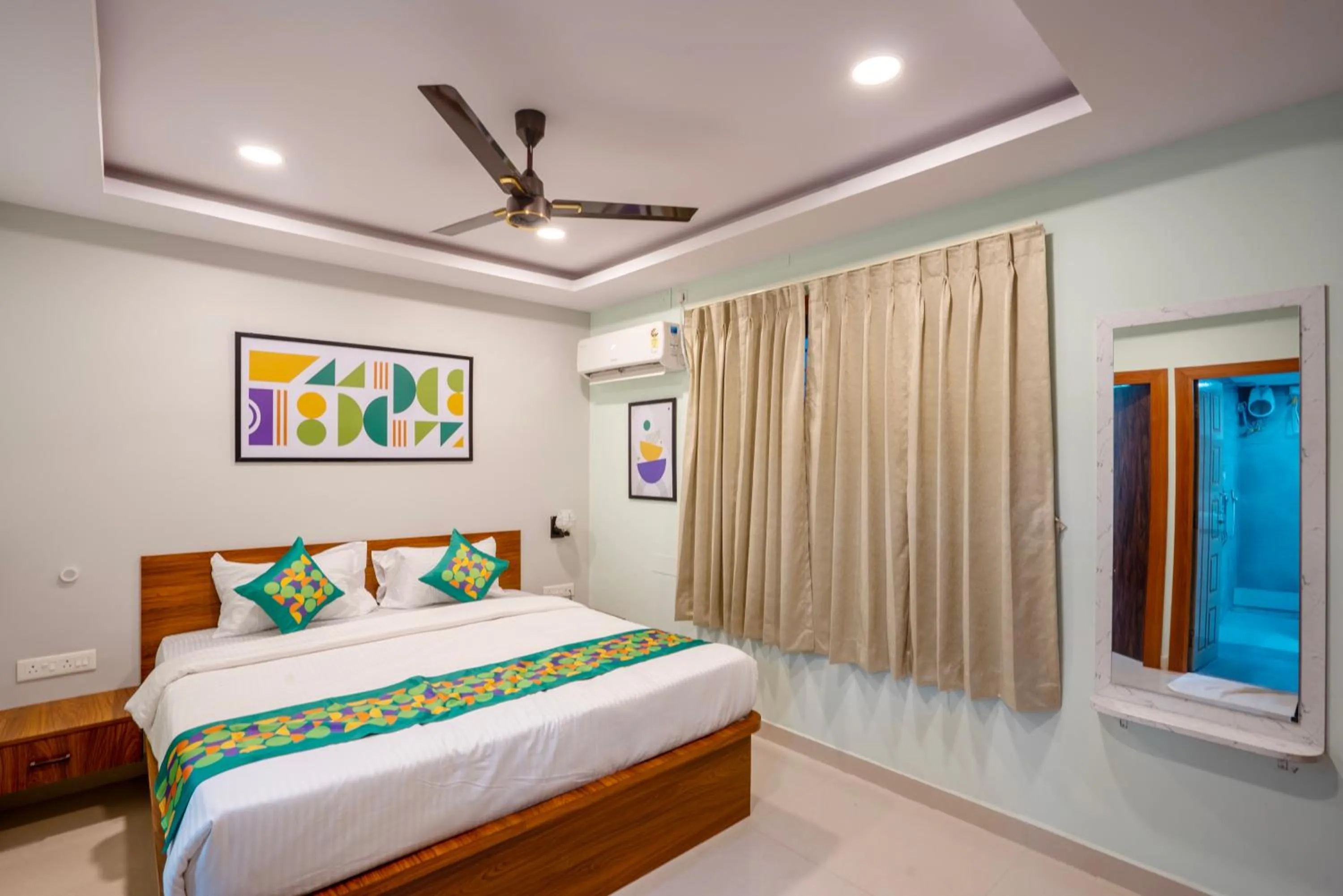 Deluxe Family Room - single occupancy in Treebo KT Grand