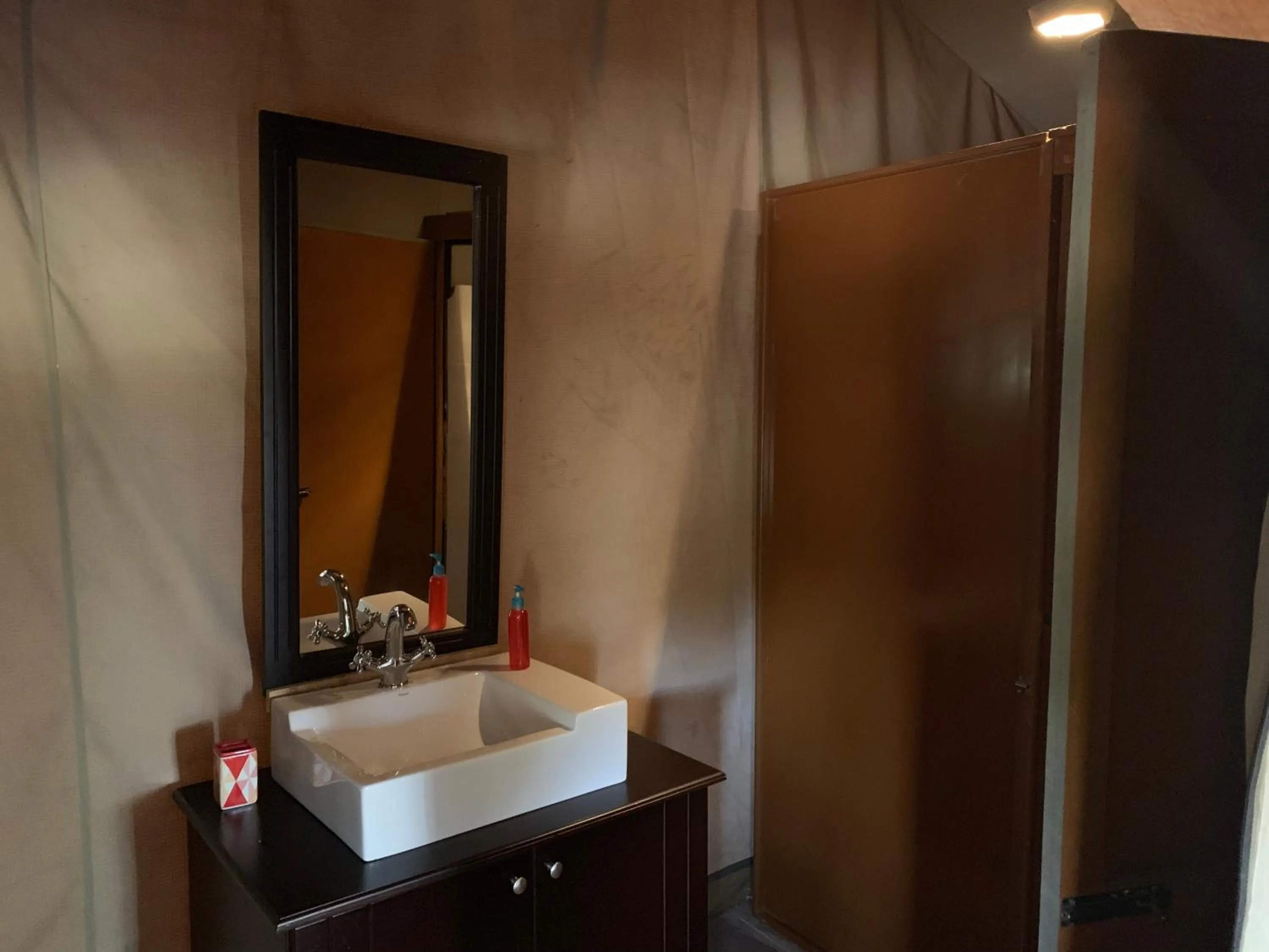 Bathroom in Lorian safari camp limited